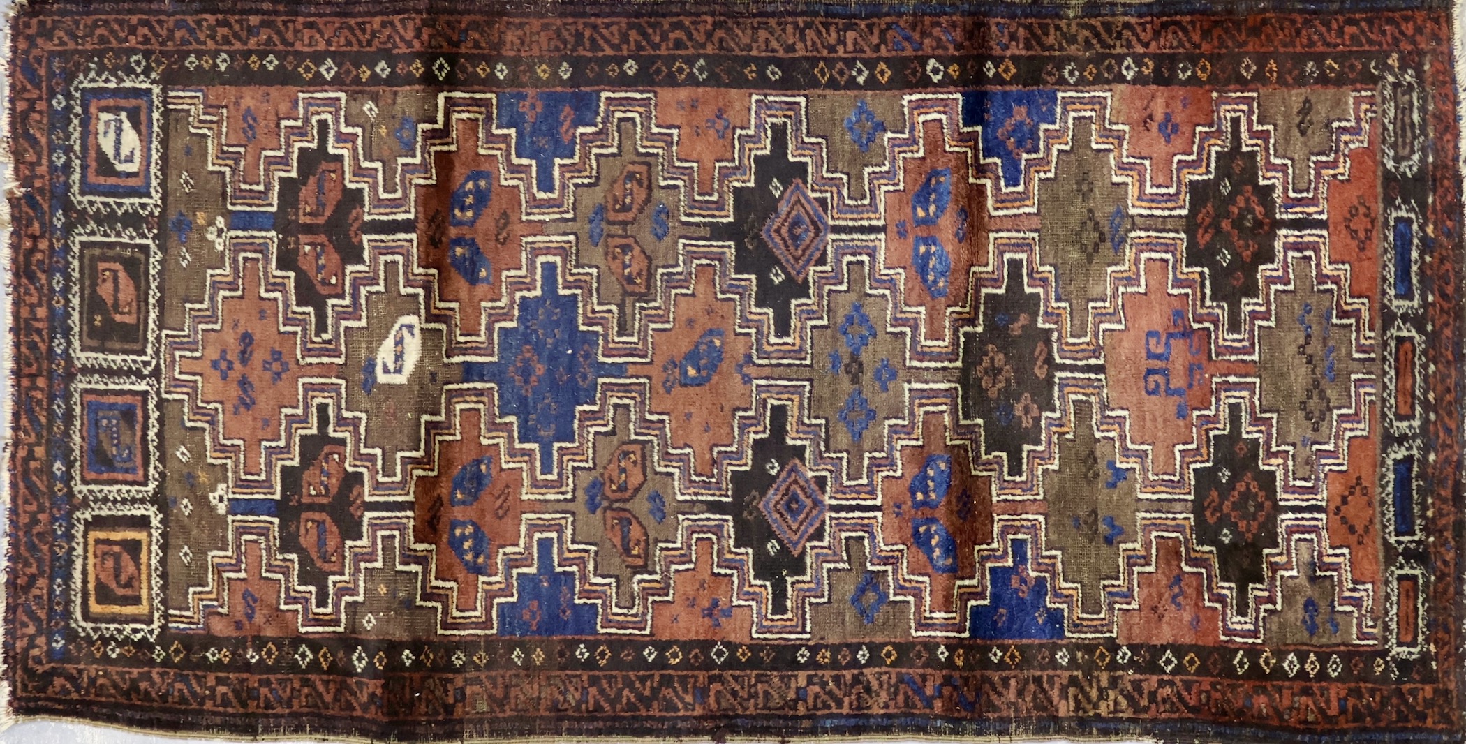 CR8061 VINTAGE 1960s AFGHAN RUG 3'5