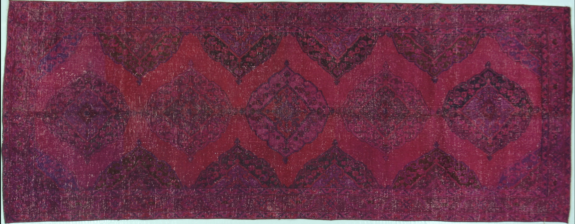 OD7072 PURPLE AND PINK RUNNER 4.8x12.1