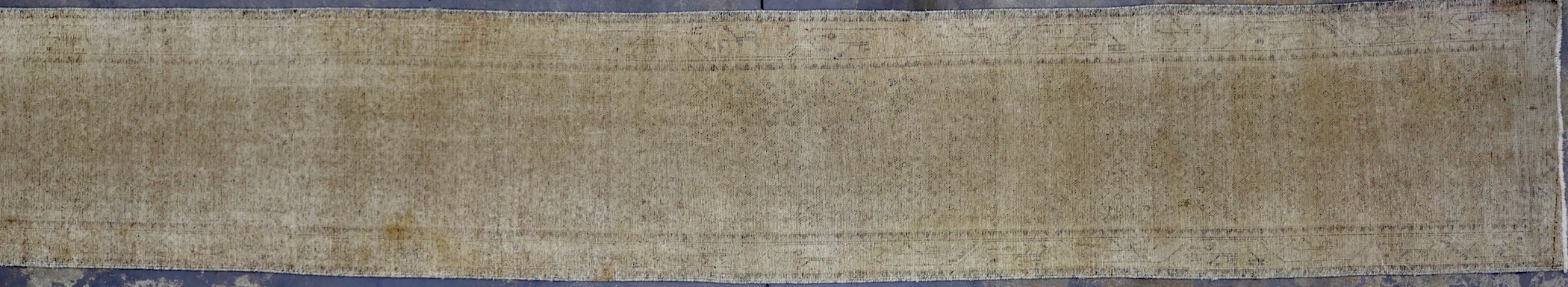 OD8382 RECLAIMED VINTAGE PERSIAN RUNNER 2'7