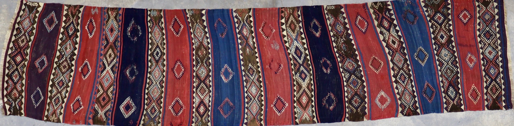 KR100 ANTIQUE 1910s KURDISH MALATYA RUNNER 2'9