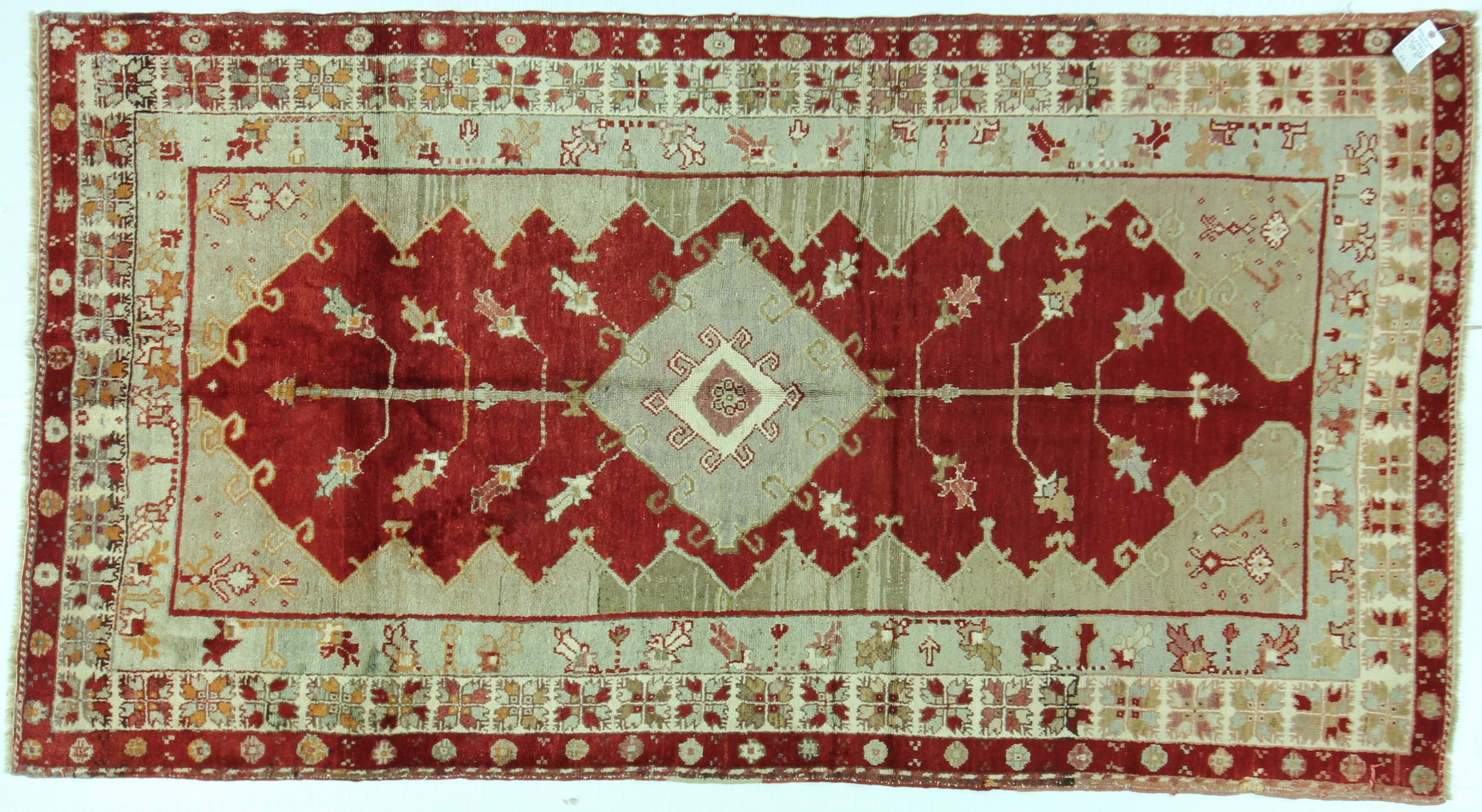 KH82 VINTAGE RUG 4.10x8.11