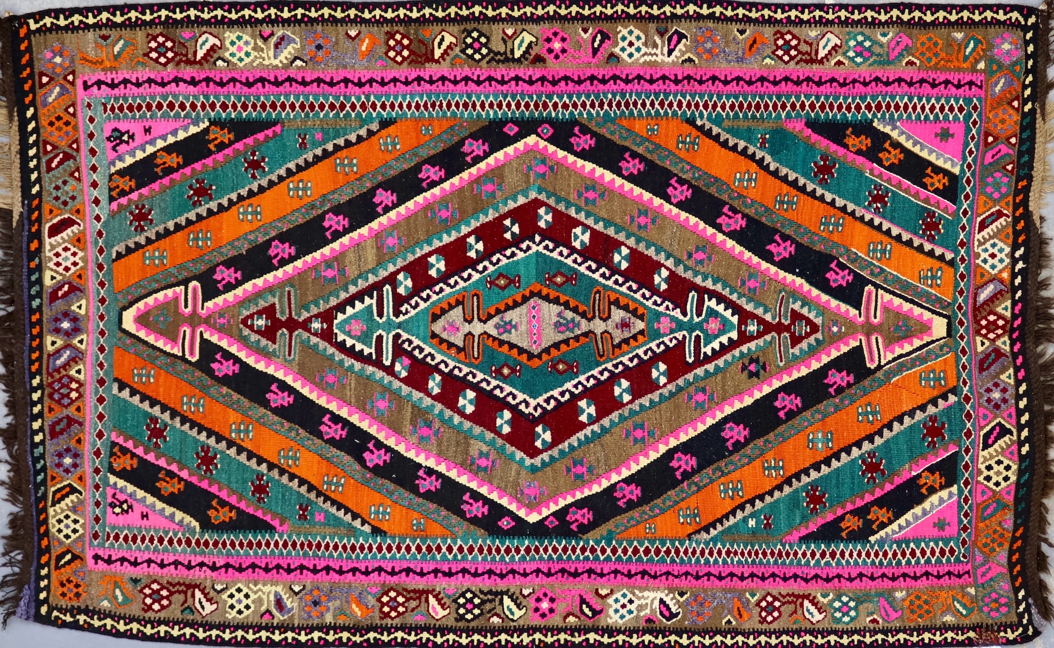 KL8030 VINTAGE 1980s TURKISH BAYBURT KILIM RUG 4'8