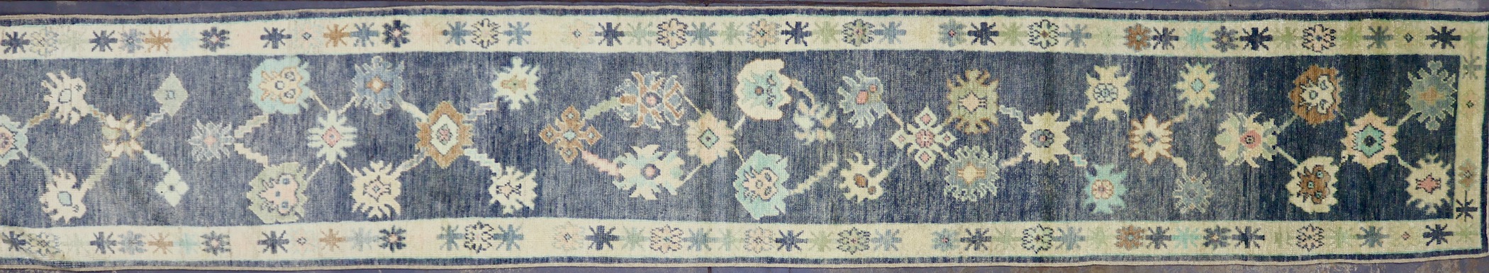 CR8220 NEW TURKISH OUSHAK RUNNER 2'10