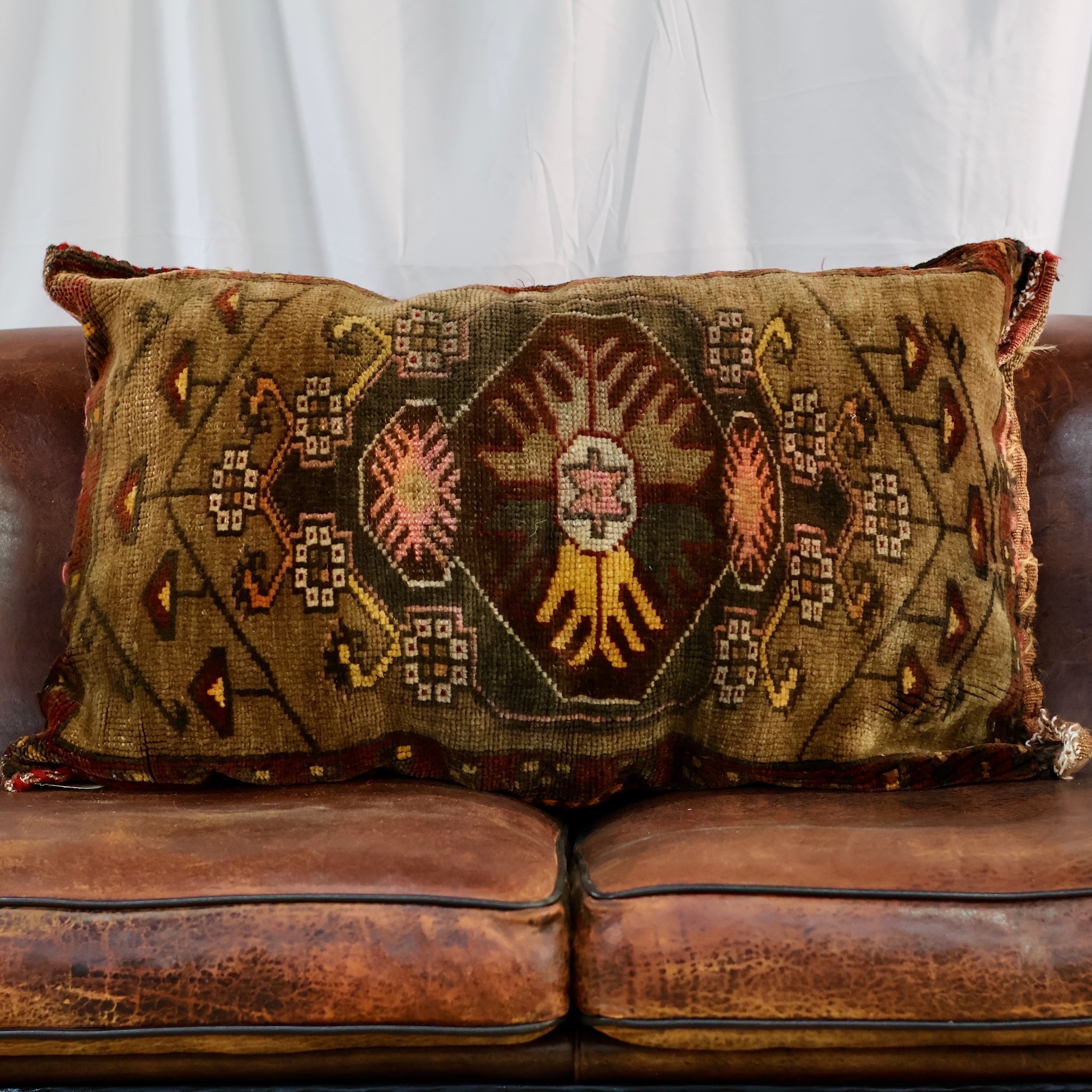 PL22-2 ORIGINAL RUG PILLOW