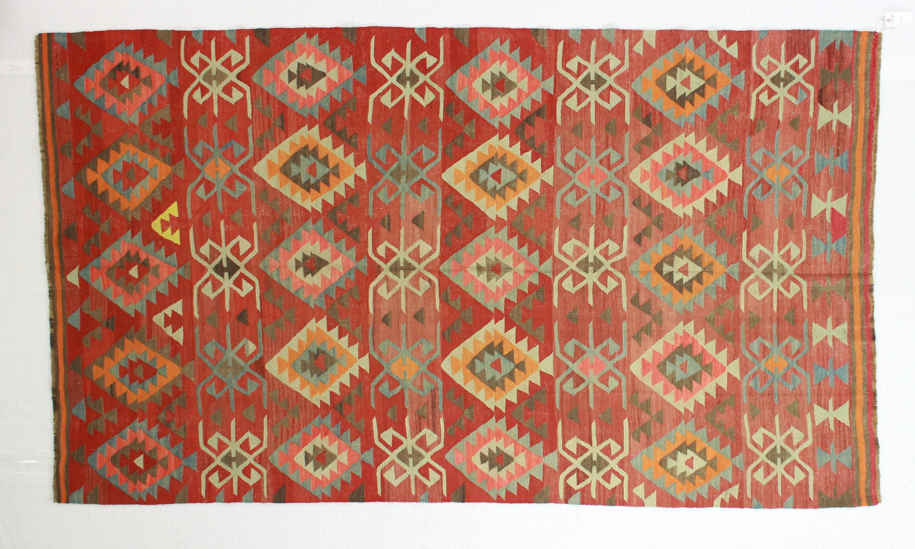 KL4527 - VINTAGE  KILIM 6 X 10.4