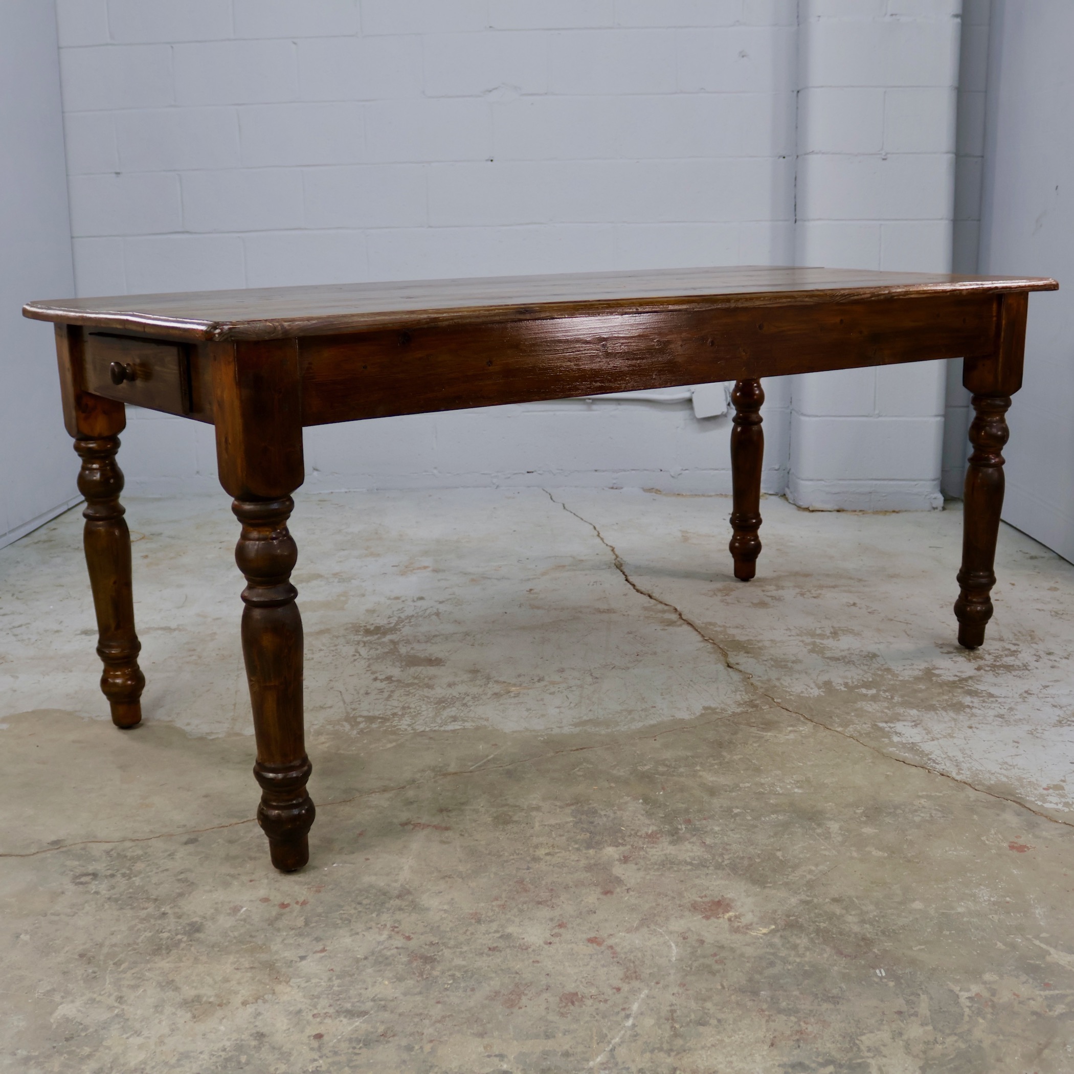 TB024 PINE DINING TABLE 5'10