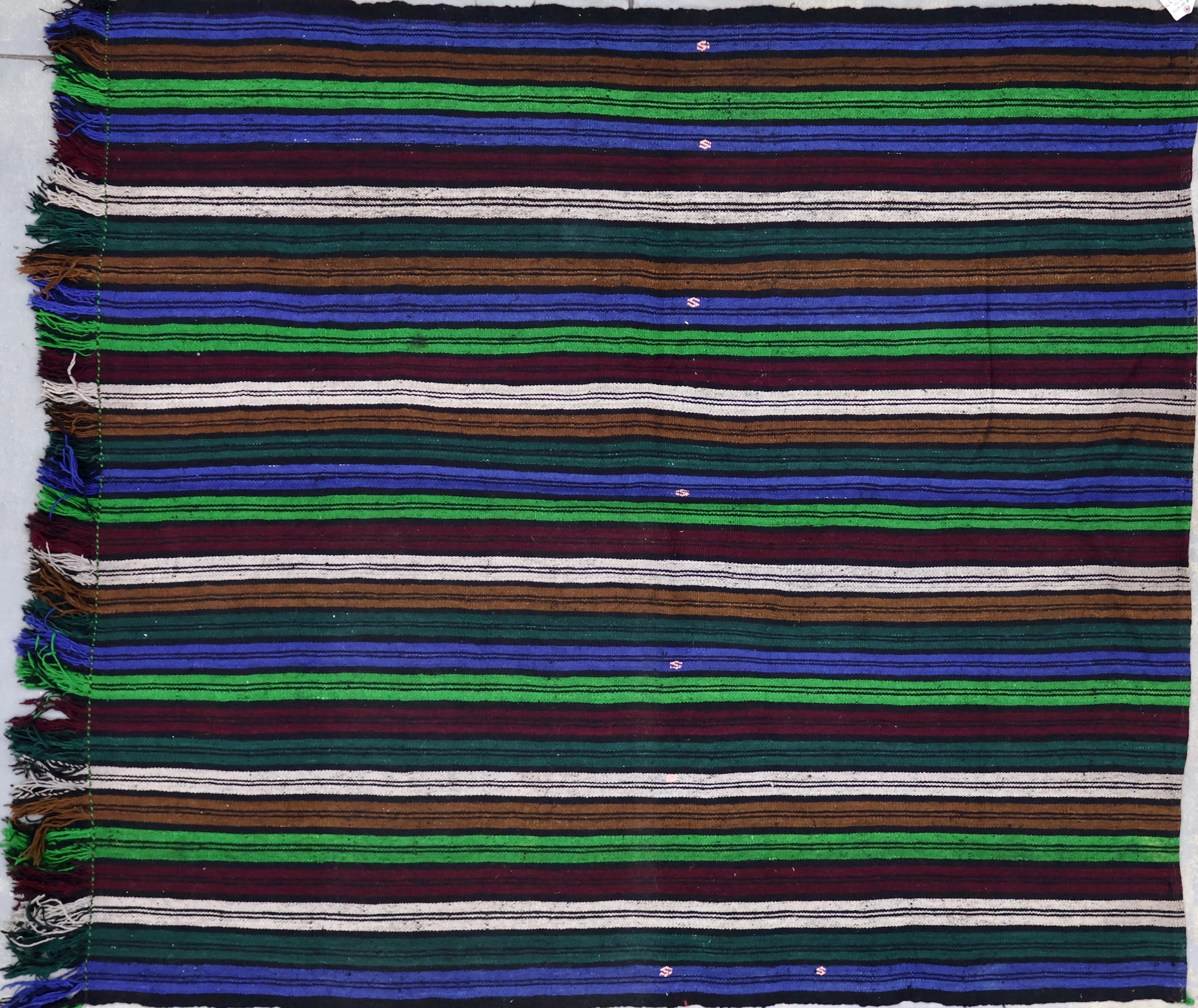 T1837 VINTAGE TURKISH SOFRA KILIM RUG 5'4
