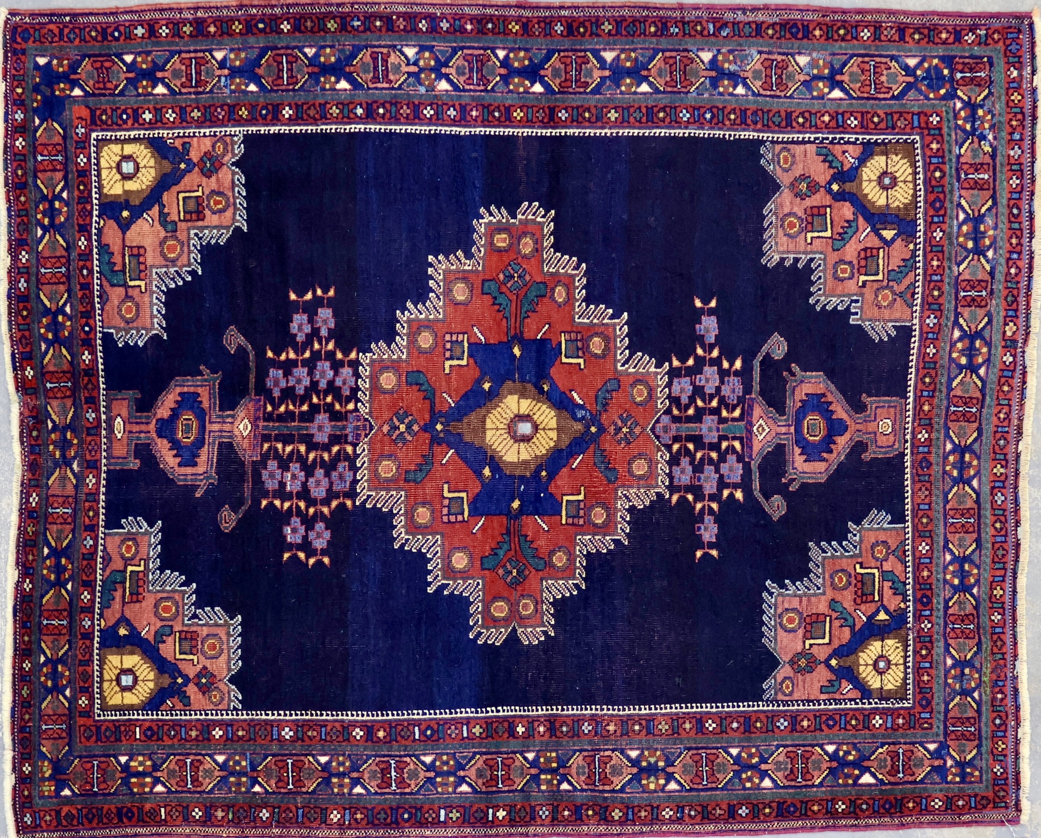 CR8119 ANTIQUE 1900s PERSIAN RUG 4'3
