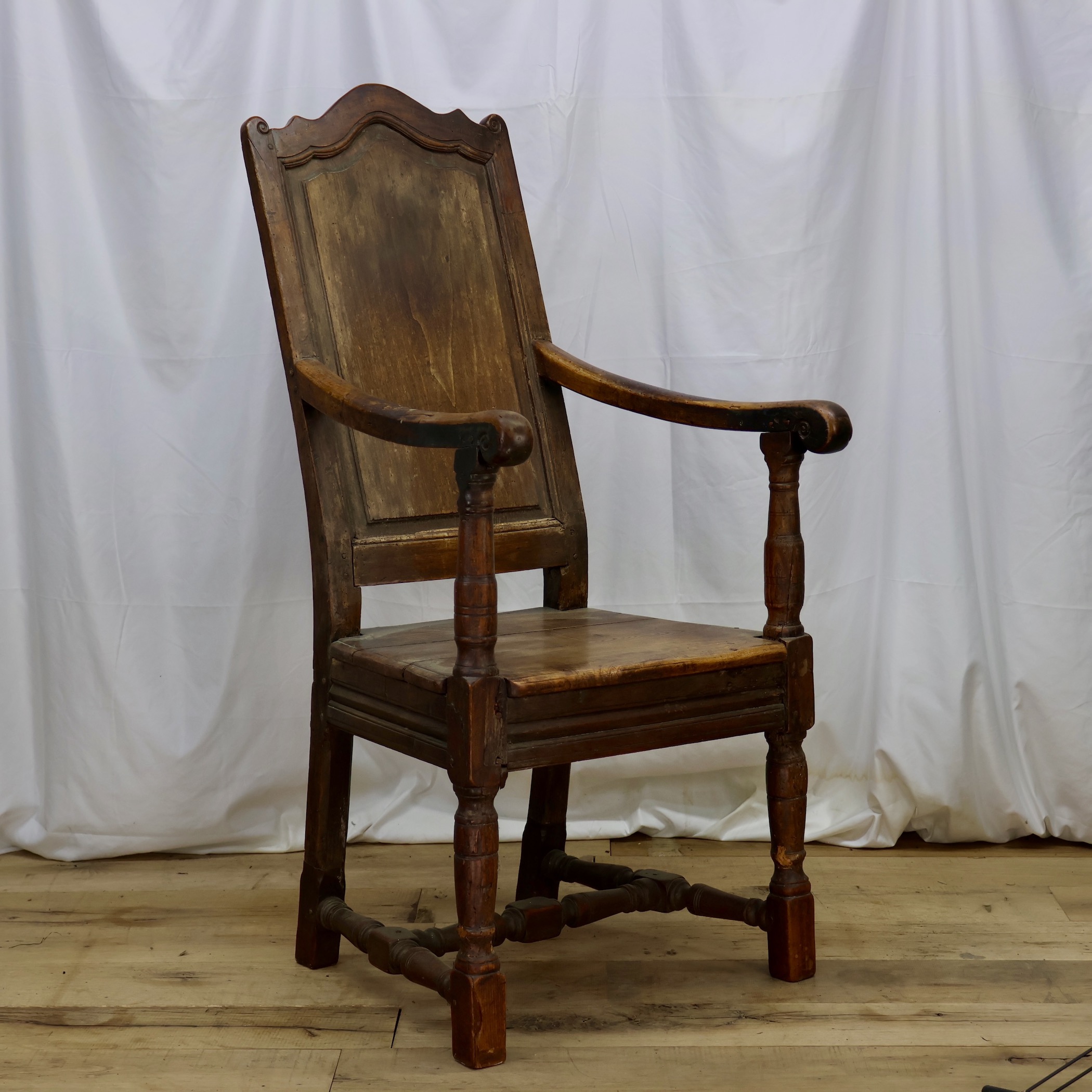 CHR133 RUSTIC WOODEN ARMCHAIR