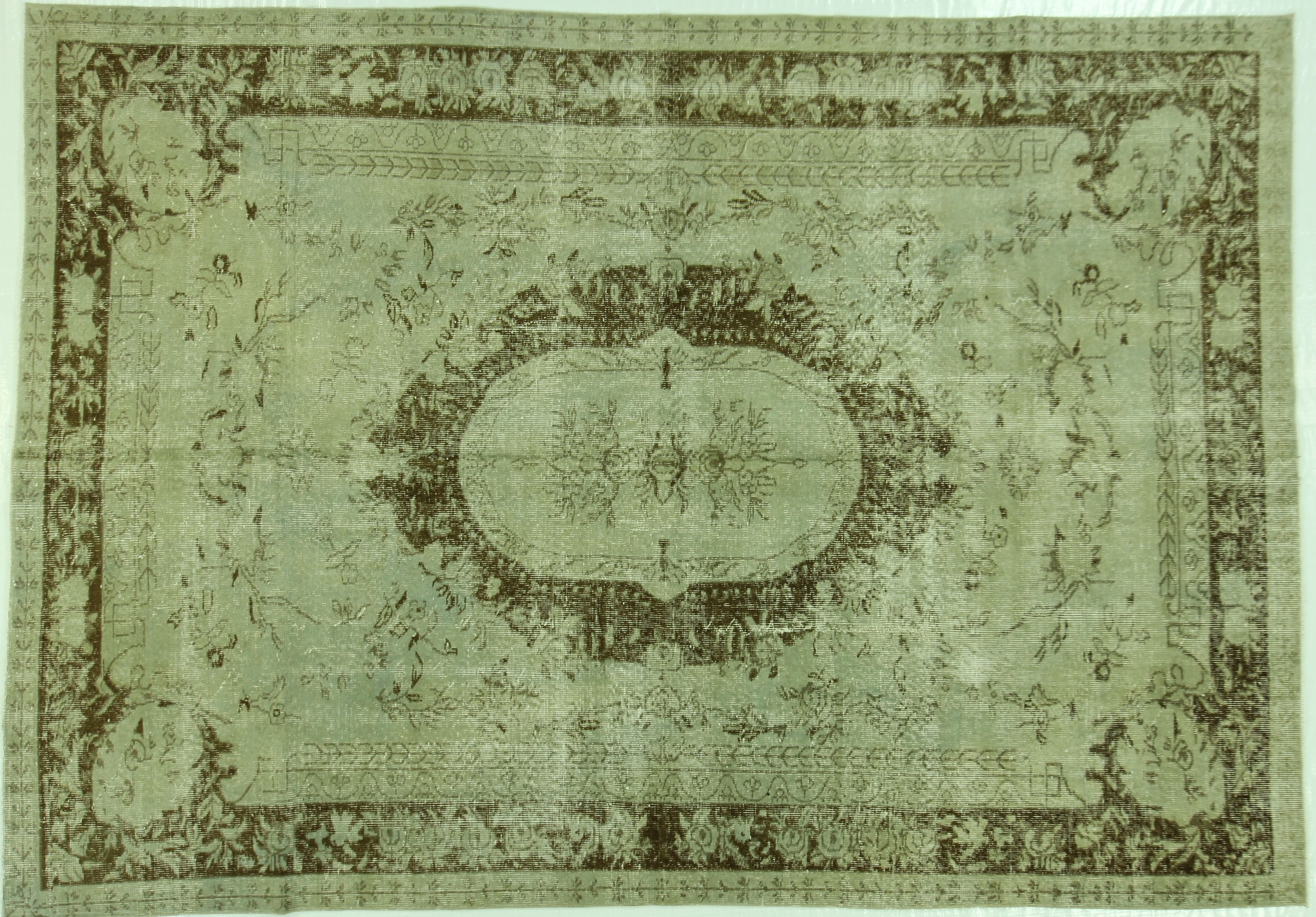 OD7027 VINTAGE RUG 6.8x9.7