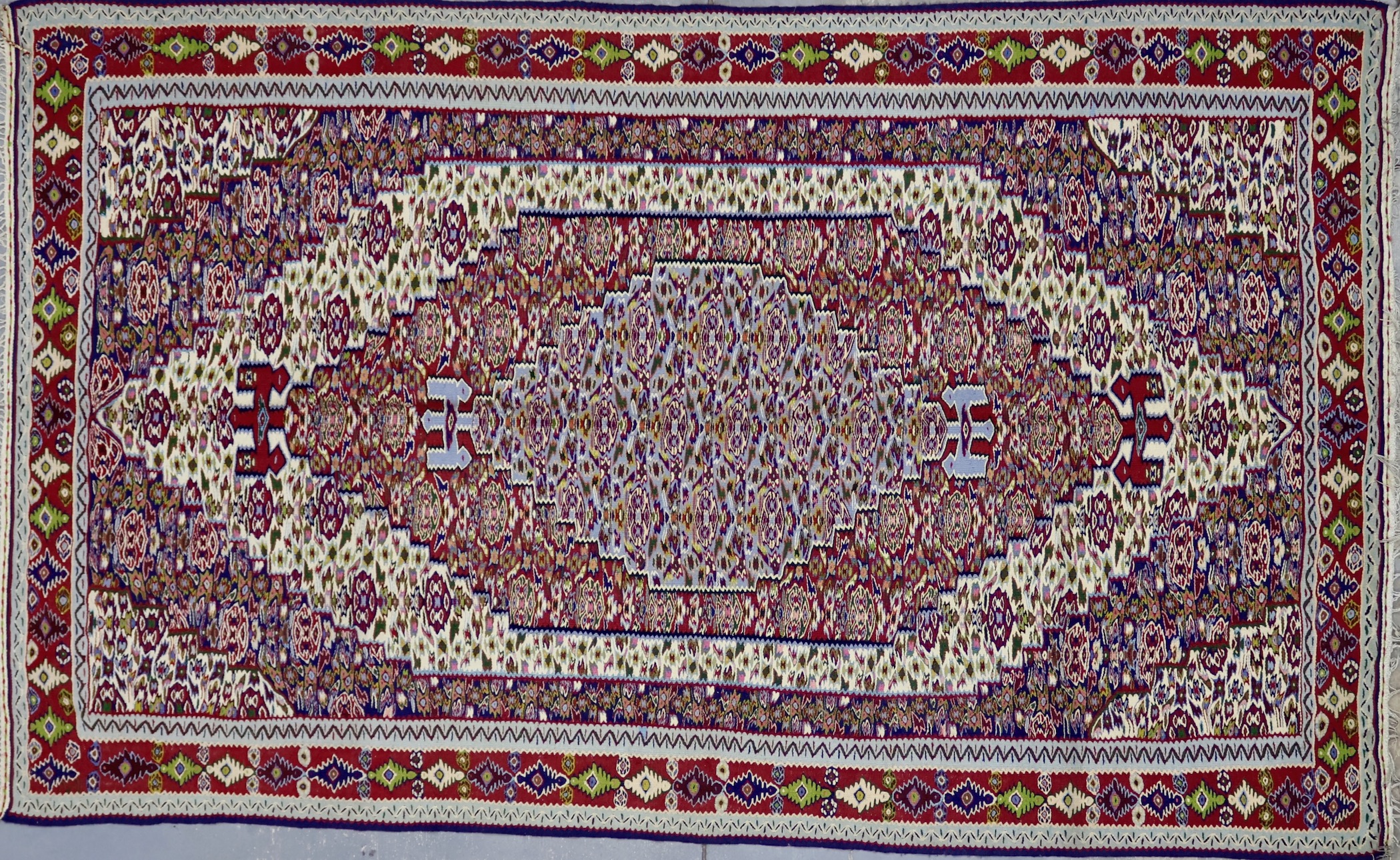 KK1 VINTAGE 1980s PERSIAN SENNEH KILIM RUG 4'10