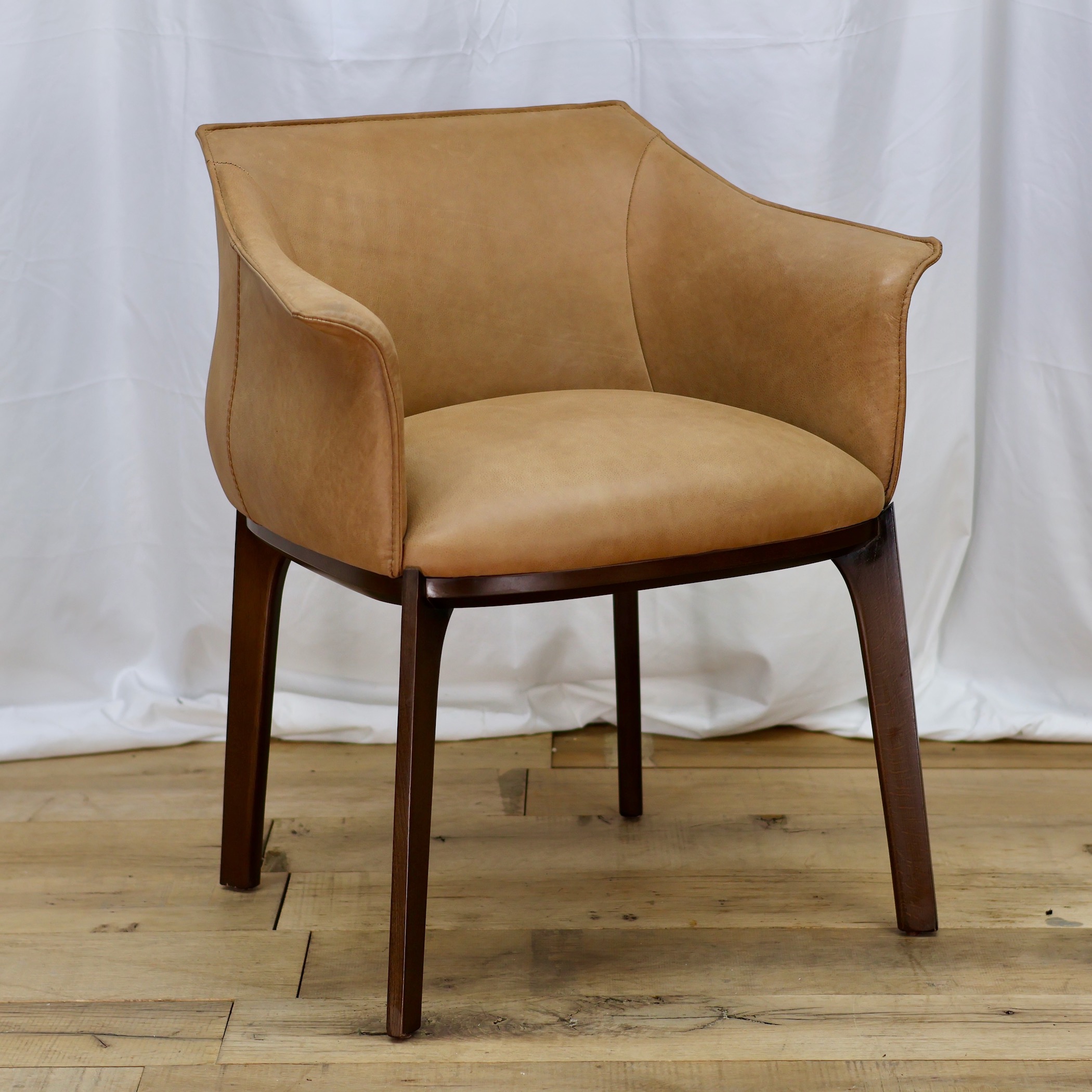 CHR673 CAMEL-TONE LEATHER CHAIR