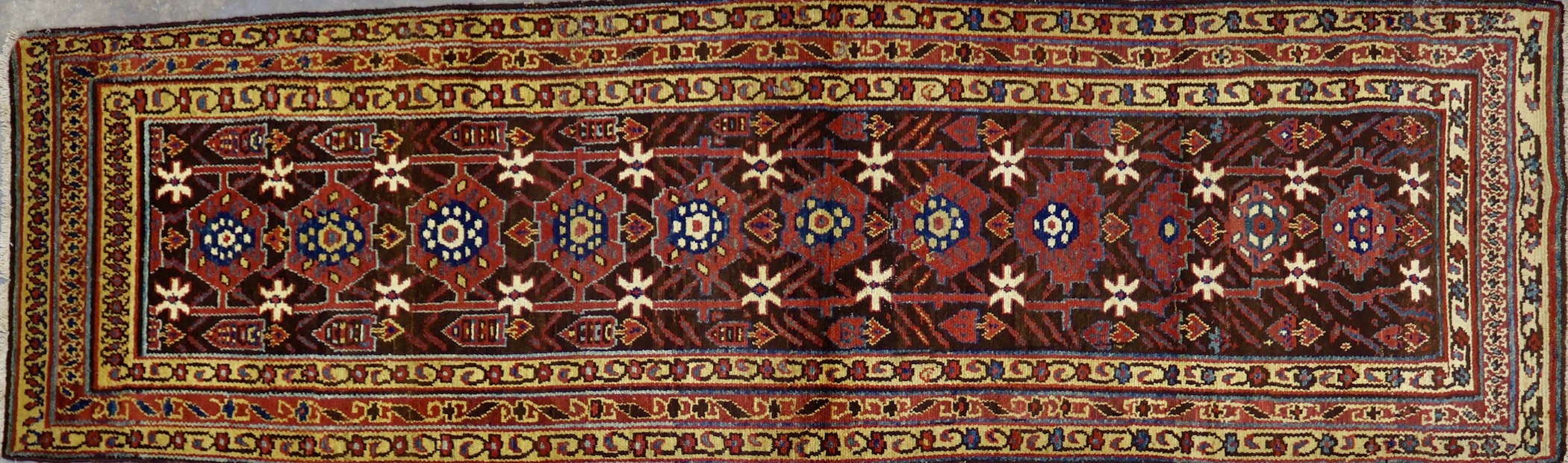 HR329 ANTIQUE 1920s PERSIAN RUNNER 3'1