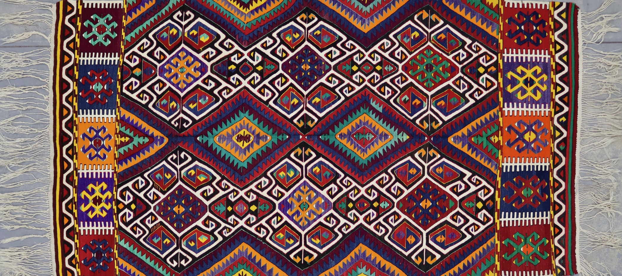 KL3304 VINTAGE 1960s TURKISH KONYA KILIM RUG 4'10