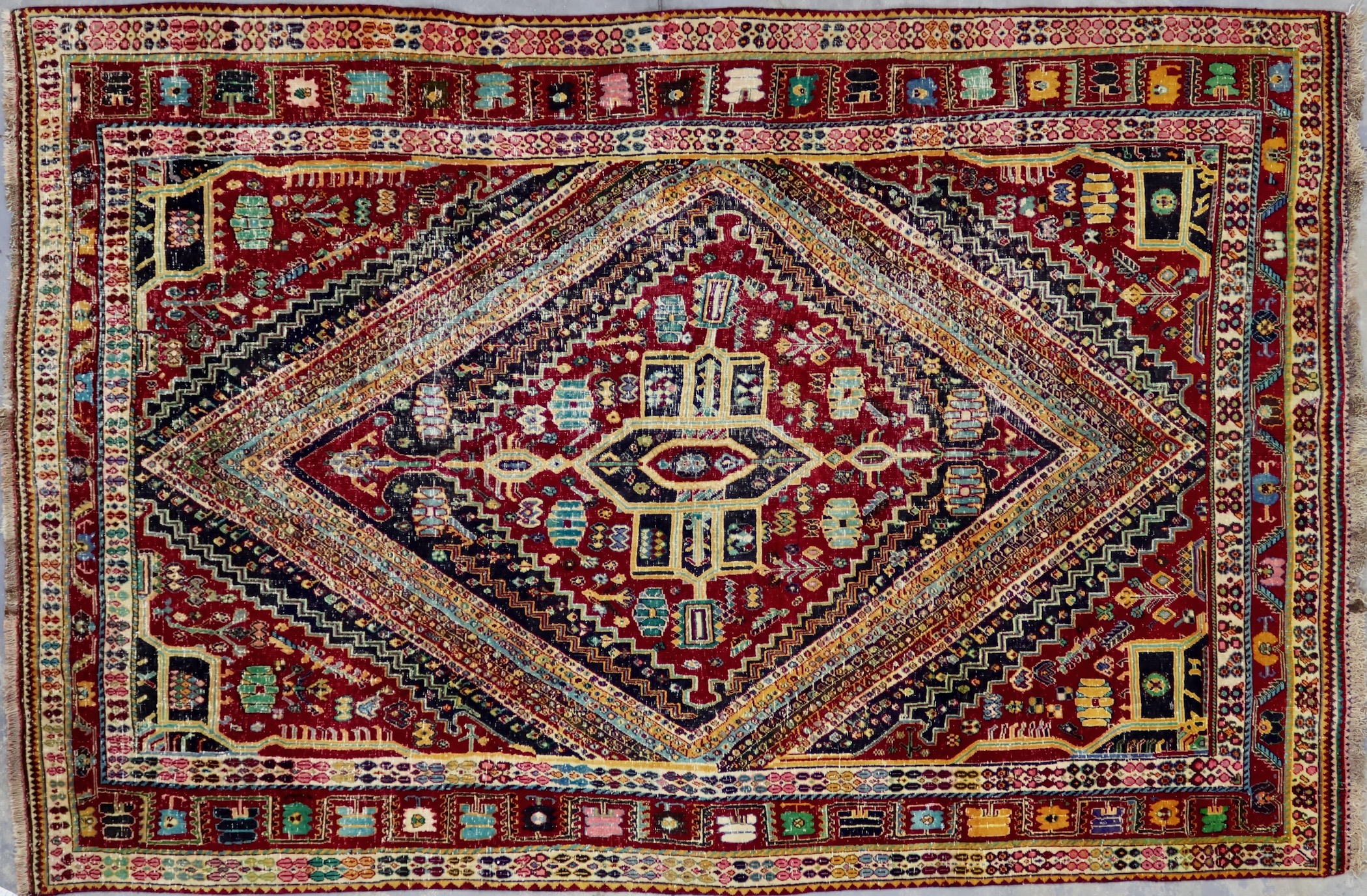 CR8536 VINTAGE 1980s IRANIAN QASHQAI RUG 6'5