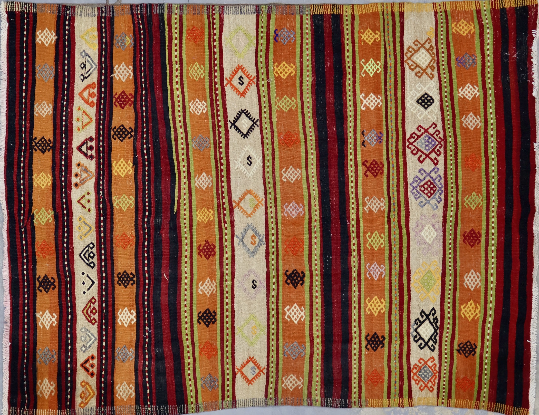 KK326 VINTAGE TURKISH BALIKESIR KILIM RUG 4'5