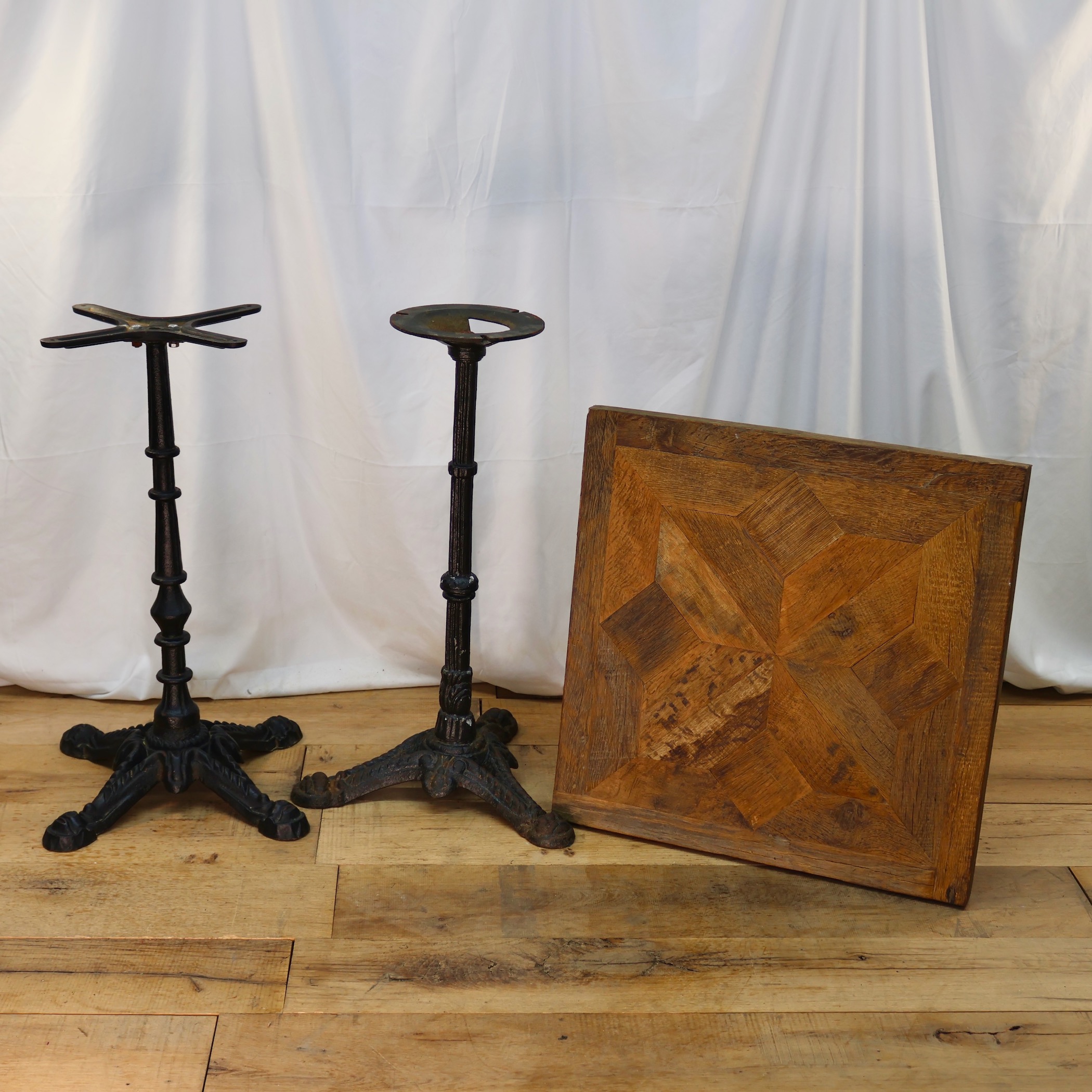 TB189 BISTRO TABLE WITH QUILT STAR INLAID WOOD TOP