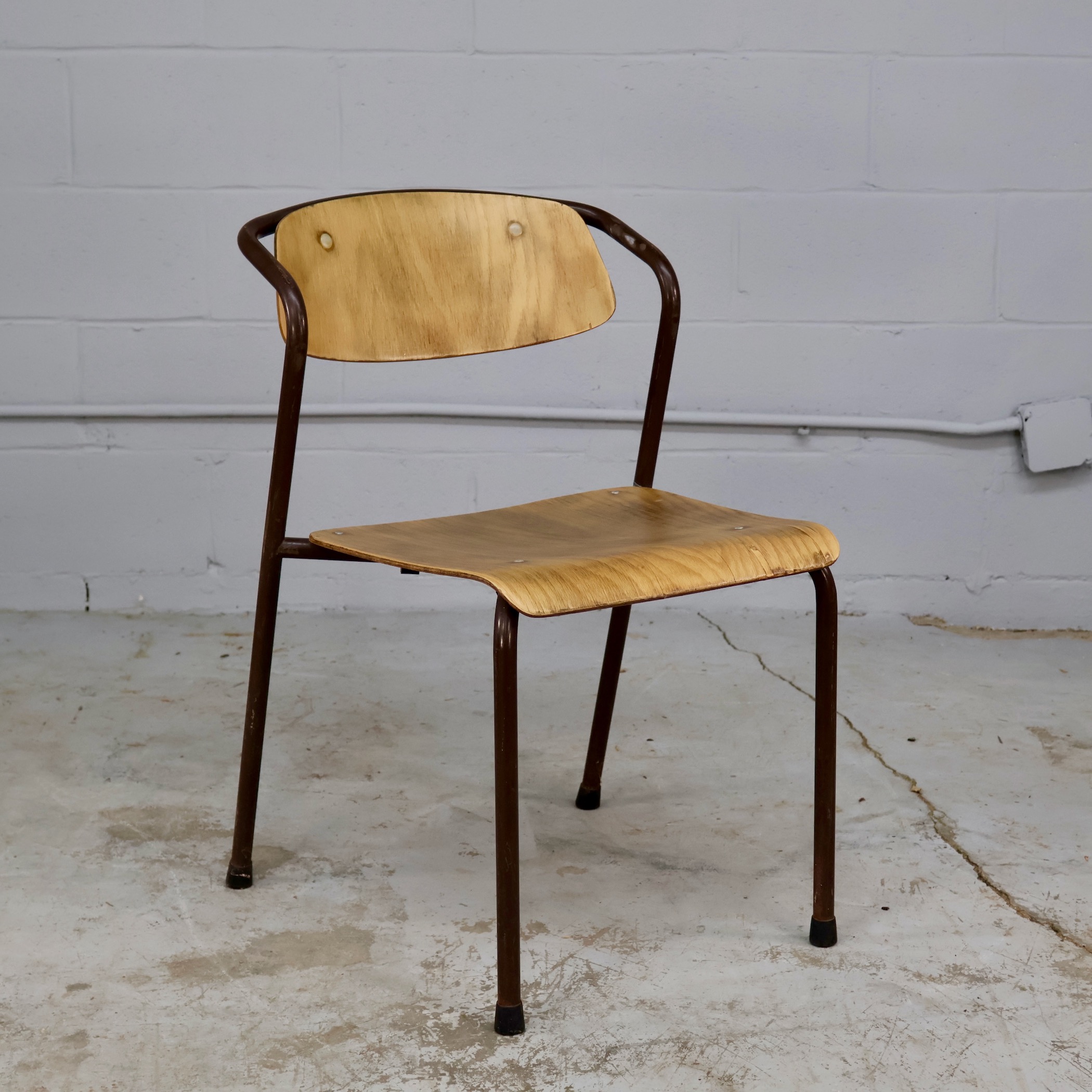CHR719 METAL FRAMED STACKING CHAIR
