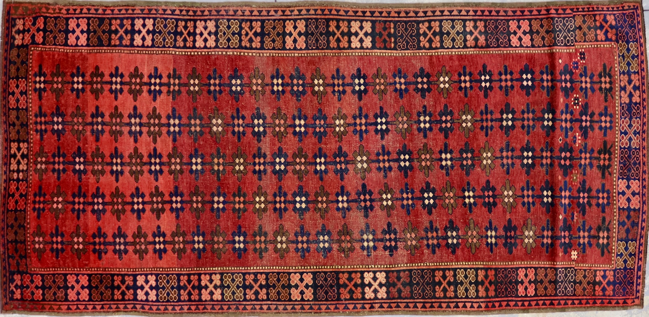 CR8300 VINTAGE 1970s TURKOMAN ERSARI RUG 5'1