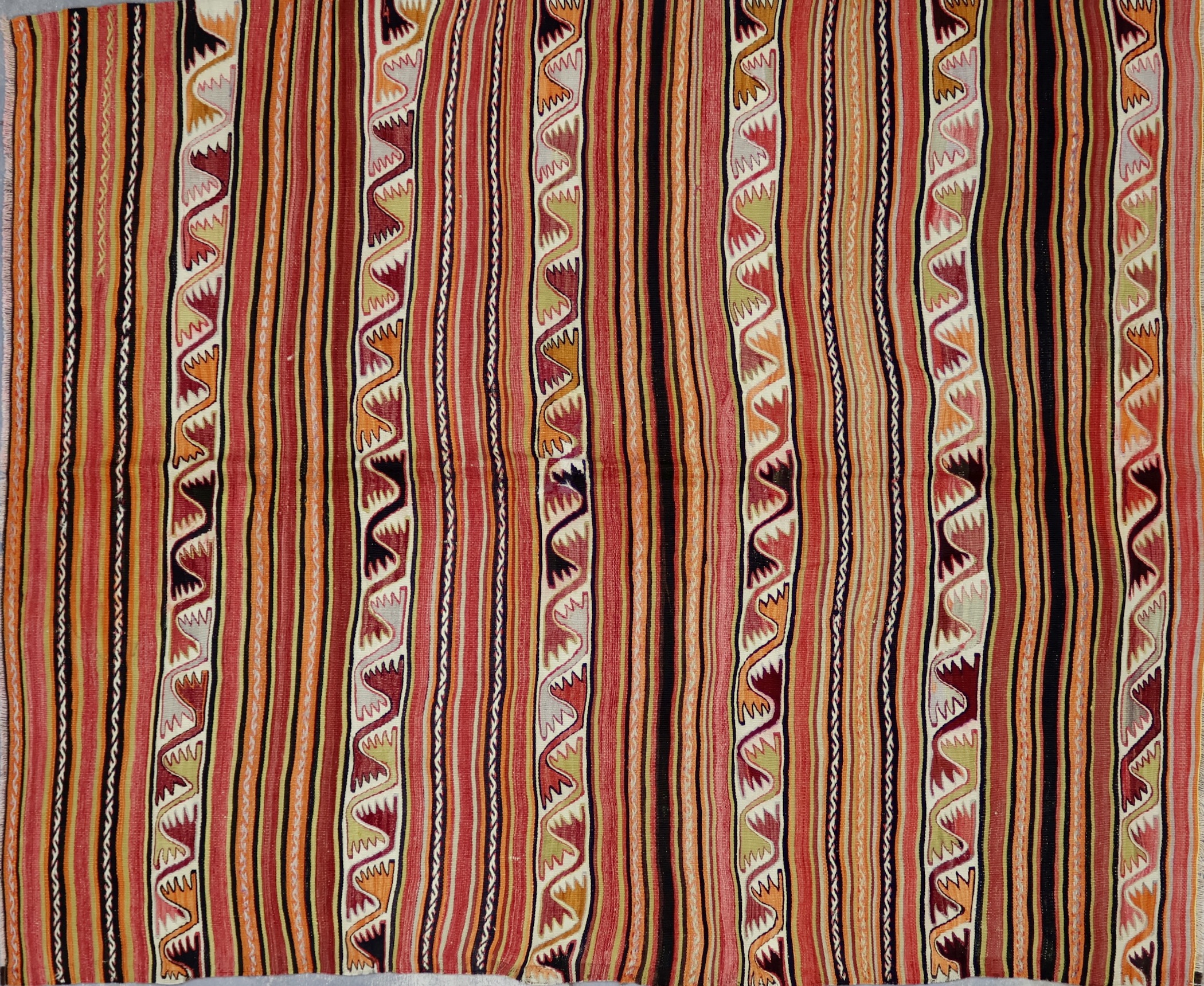 TK324 VINTAGE TURKISH KILIM RUG 5'11