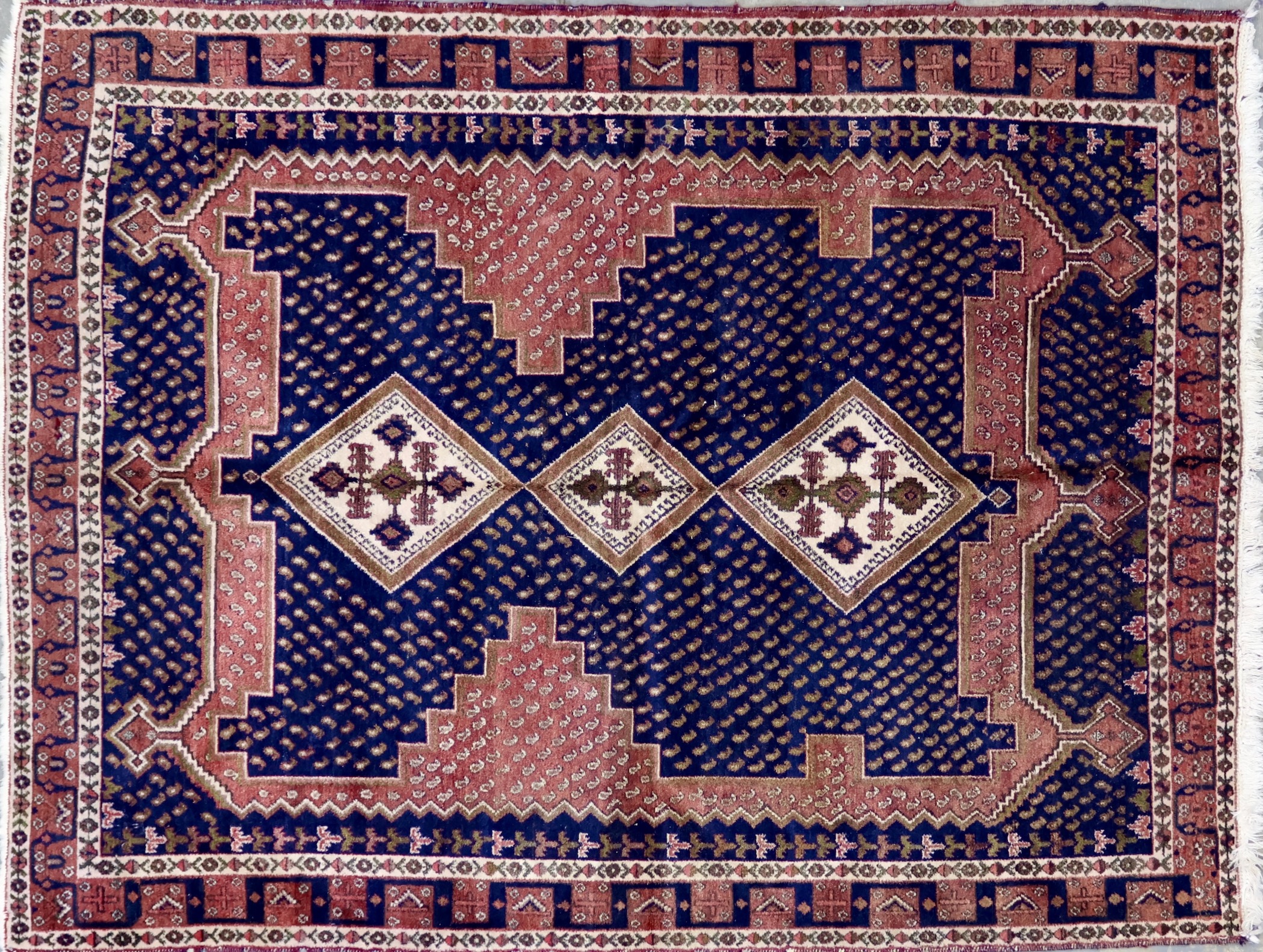 CR8605 VINTAGE AFGHAN RUG 4'9