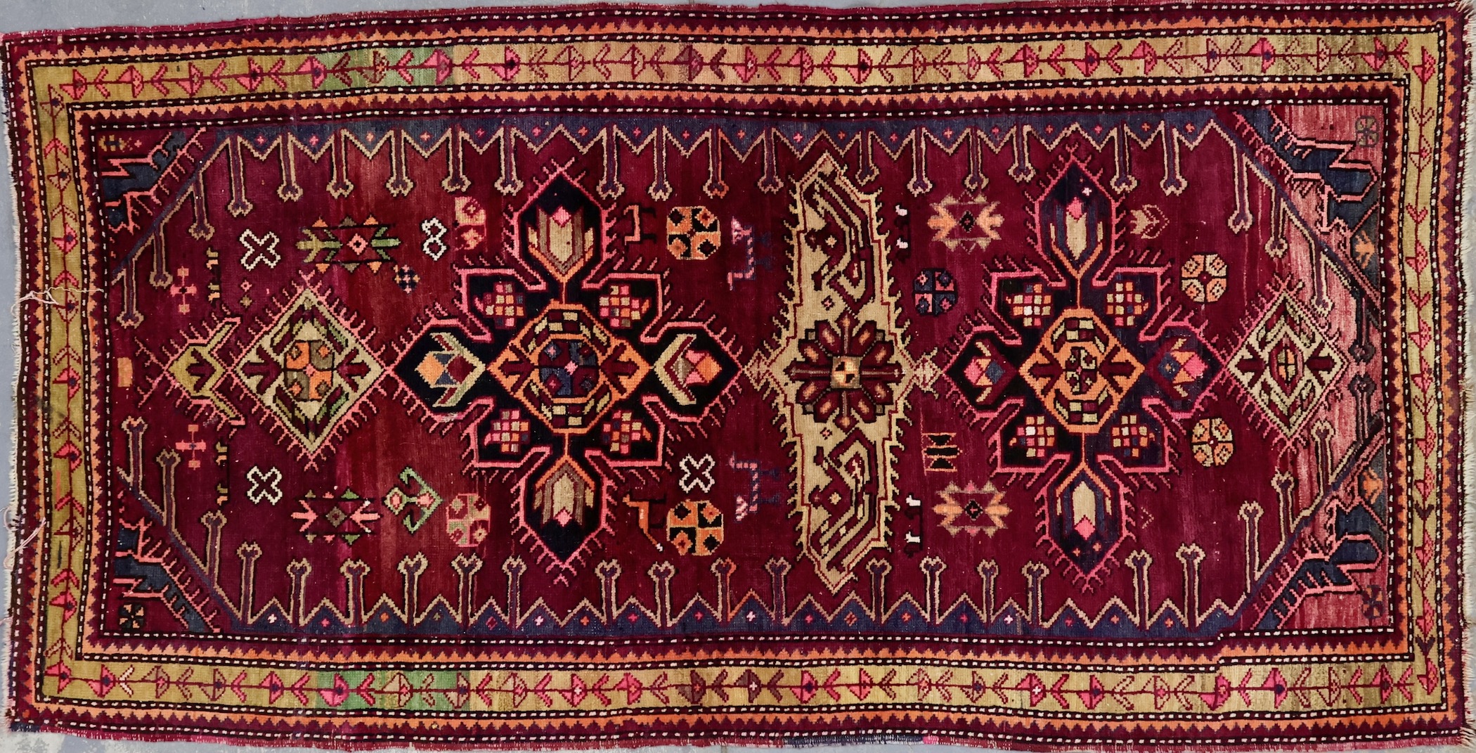CR8661 VINTAGE KURDISH RUG 3'9