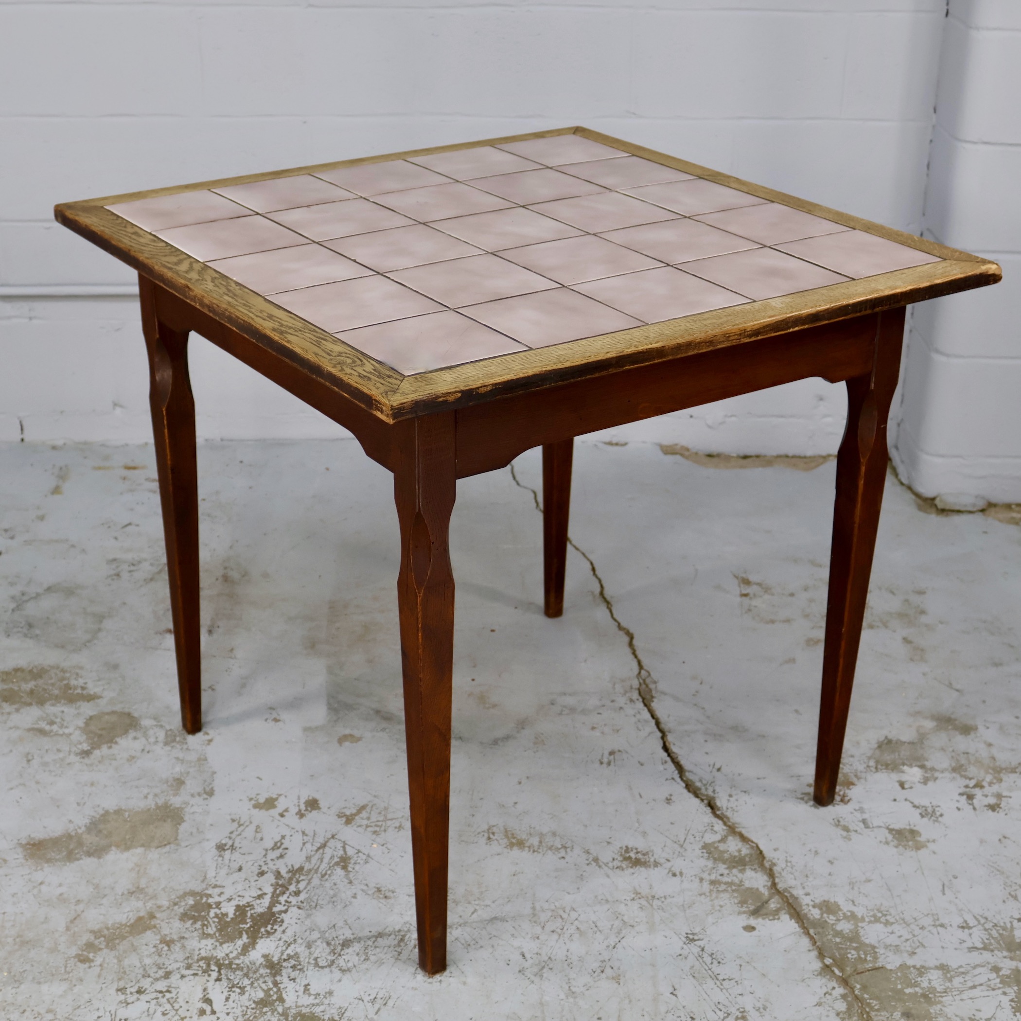 TB019501 SQUARE TILE TOP CAFE TABLE