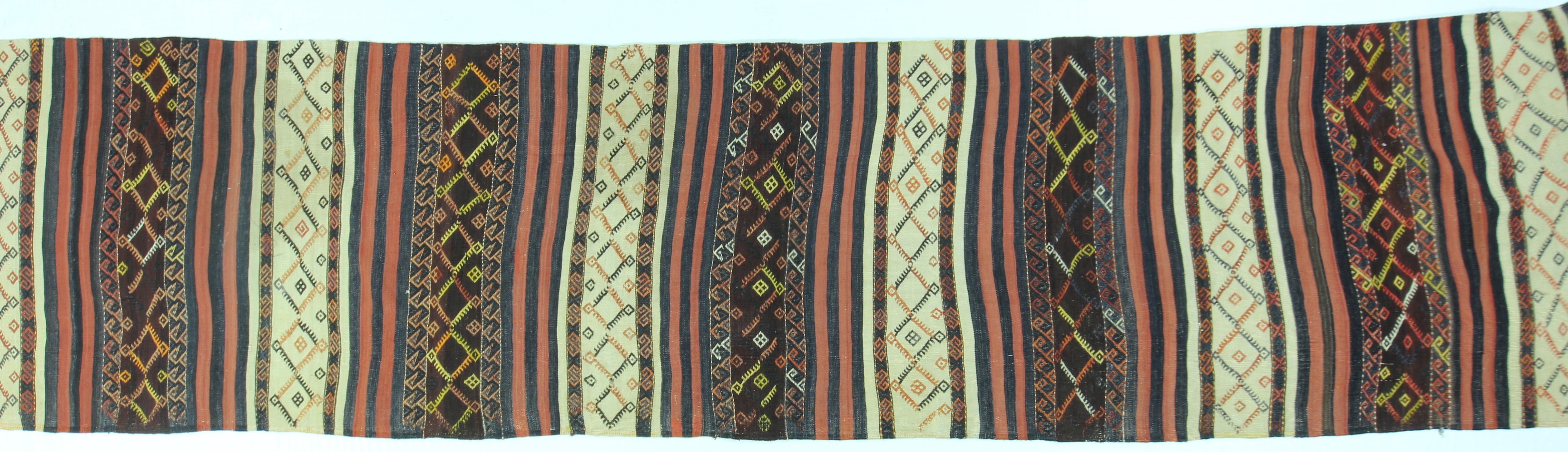 KR133 KILIM RUNNER 3.6x14.2