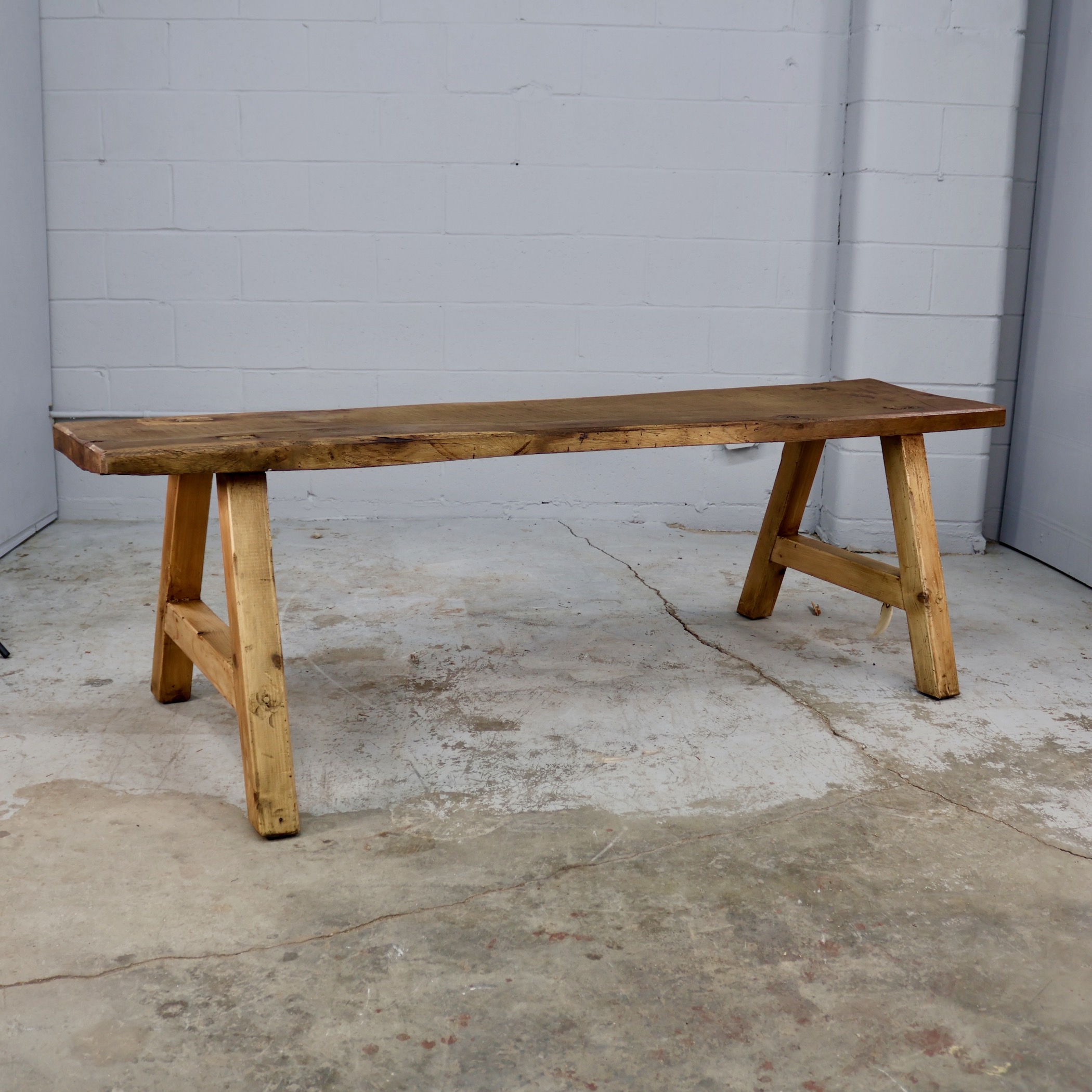CHR632 REFINISHED WOOD BENCH
