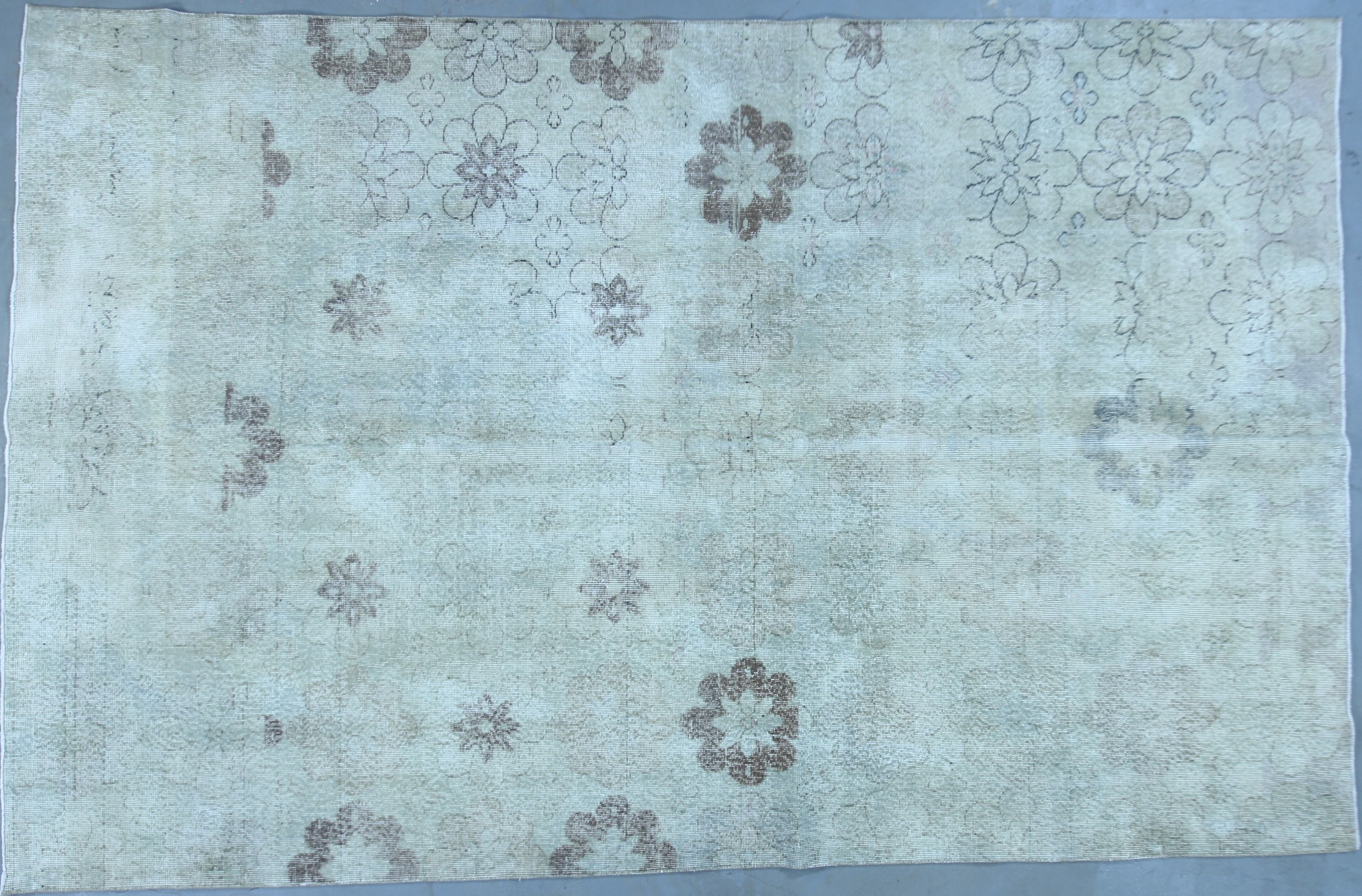 OD6995 VINTAGE RUG 6.7x10.3