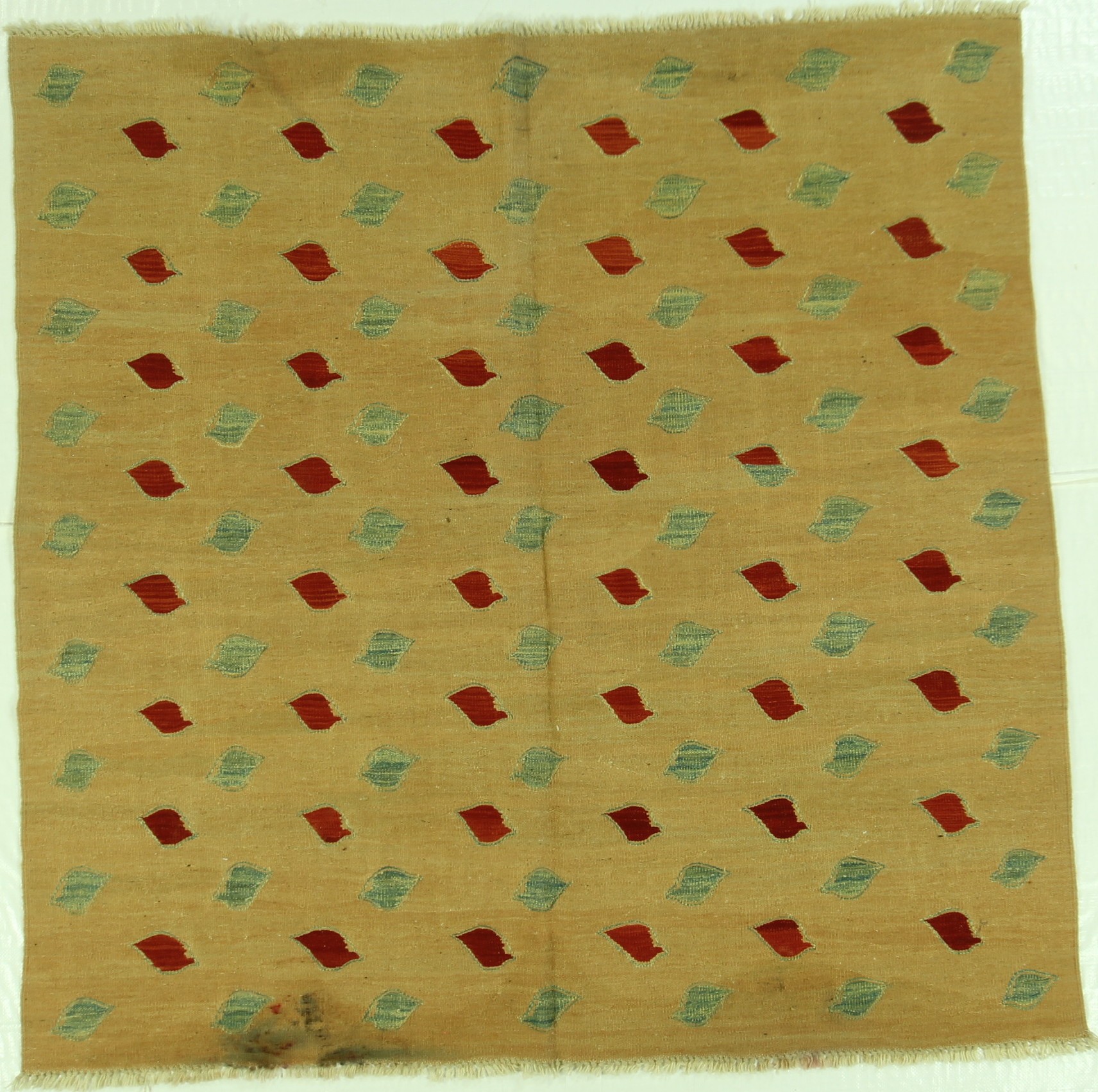 TK148 VINTAGE KILIM 6x6