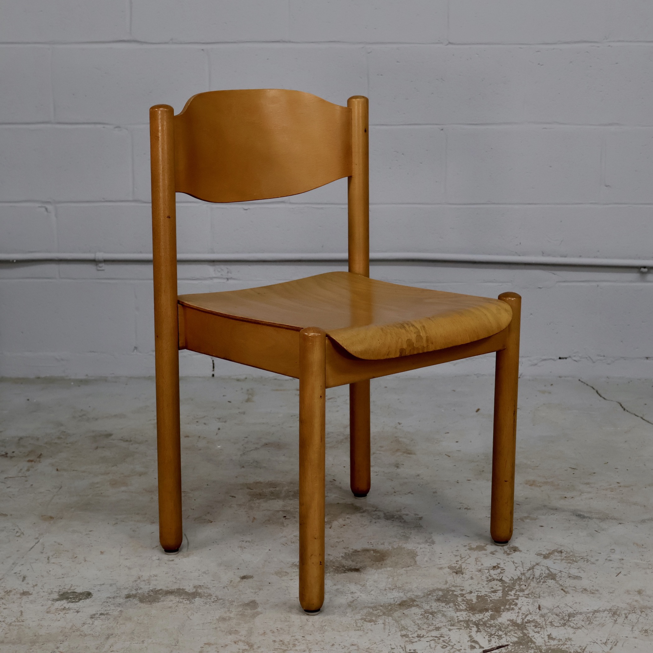 CHR487 STACKING CAFE CHAIRS
