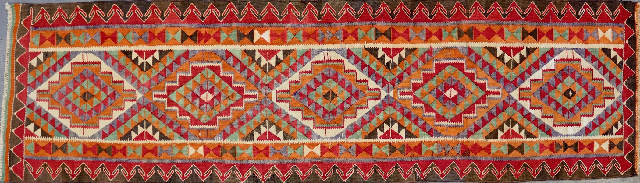 KL8212 VINTAGE 1980s KURDISH HERKI RUNNER 3'4