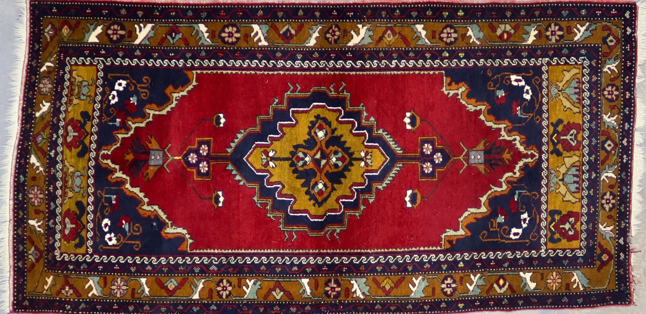SH453 VINTAGE 1960s TURKISH YAHYALI RUG 3'5