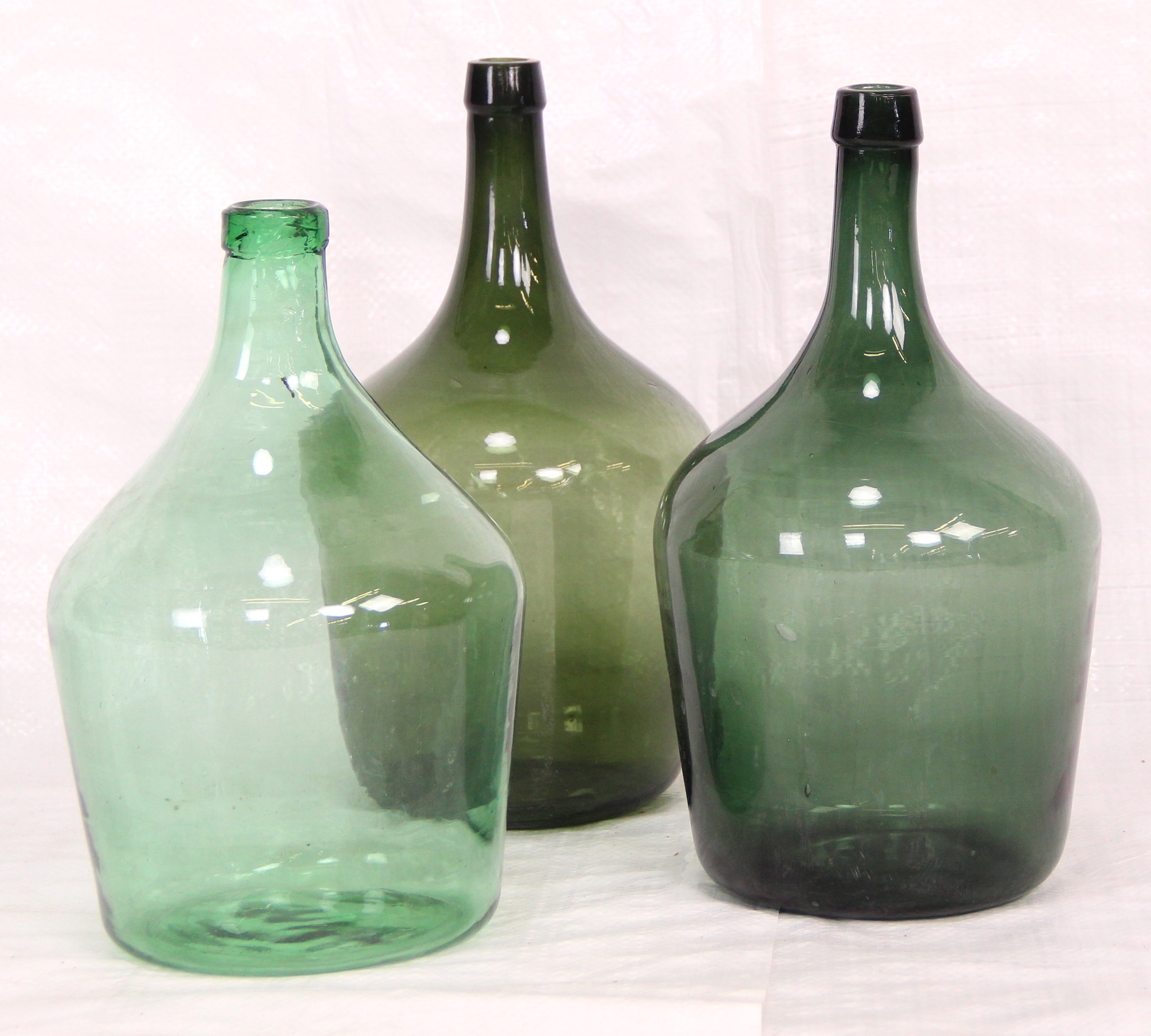 AC17 VINTAGE HANDBLOWN GLASS WINE JAR