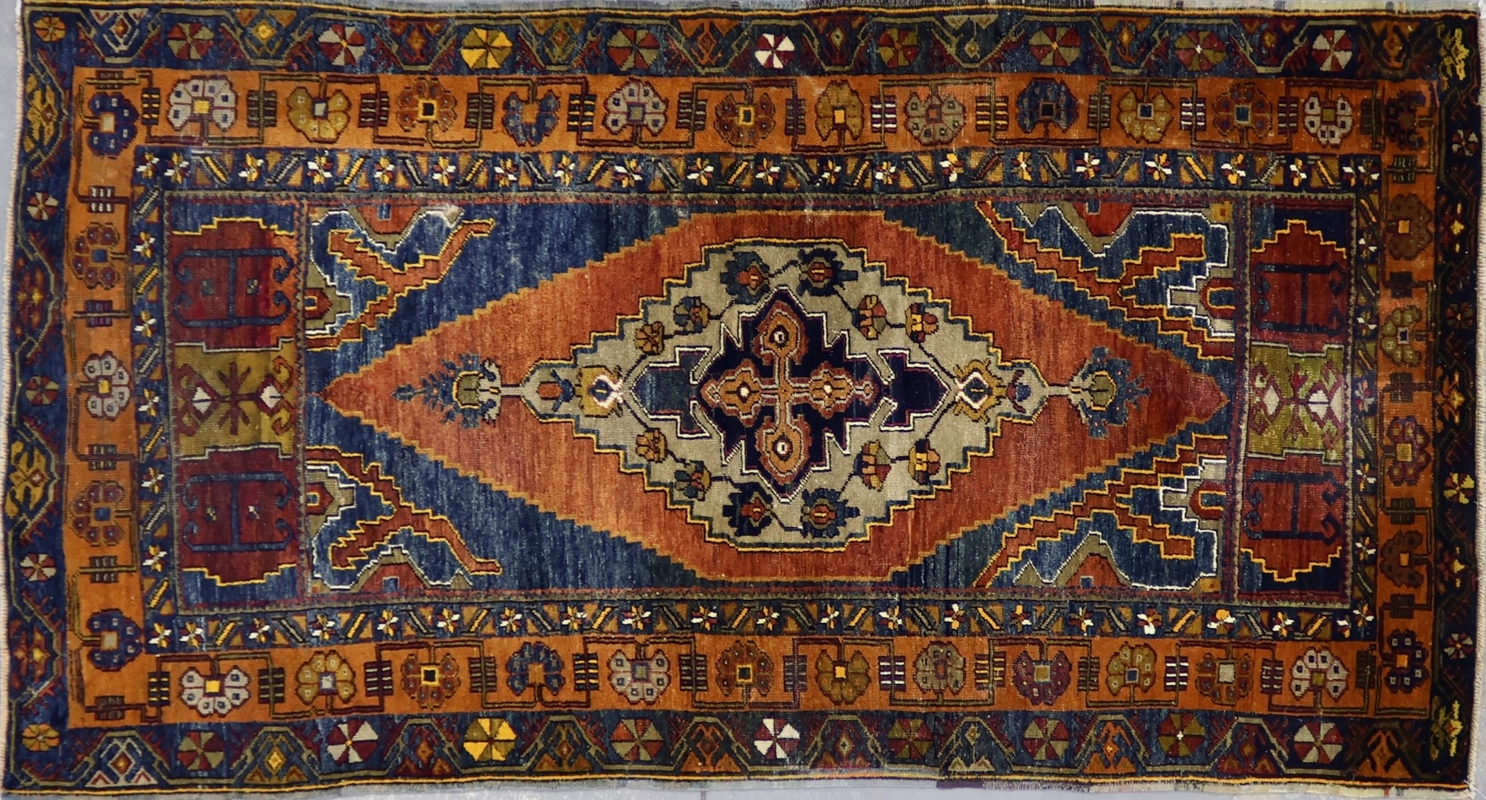 CR8425 ANTIQUE TURKISH YAHYALI RUG 3'10