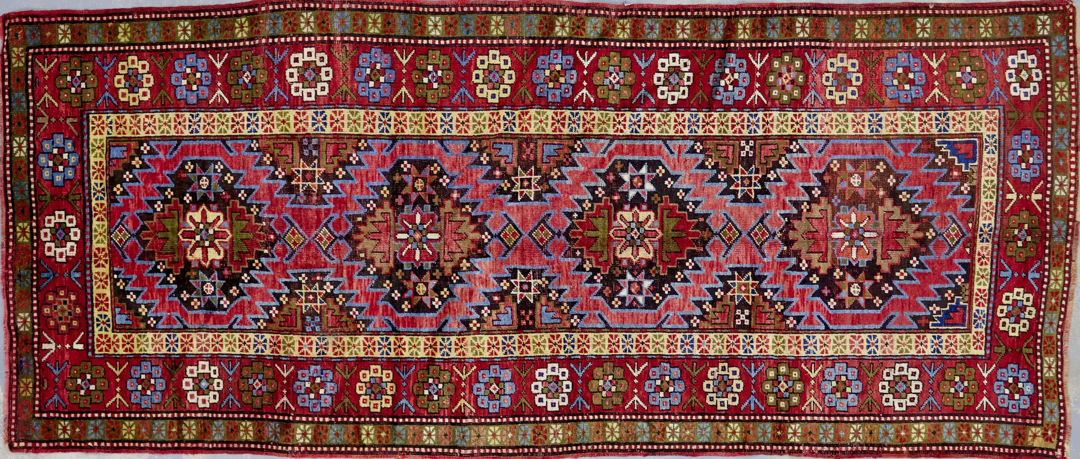 KH311 ANTIQUE CAUCASIAN KAZAK RUG 4'5