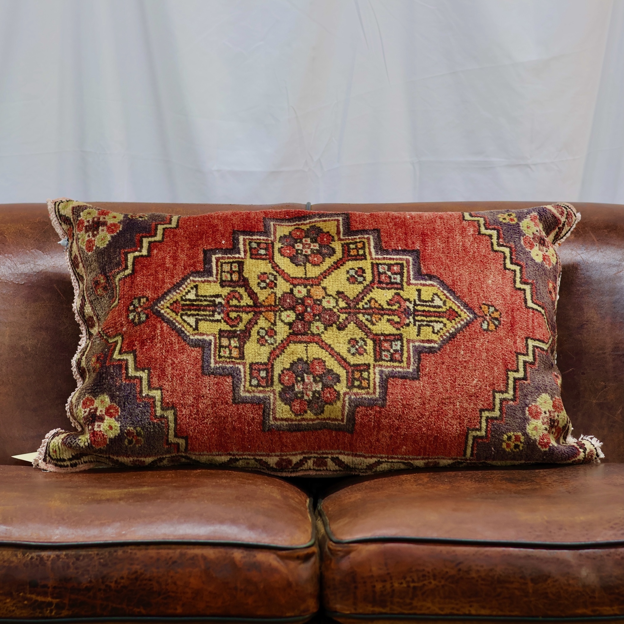 PL22-1 ORIGINAL RUG PILLOW