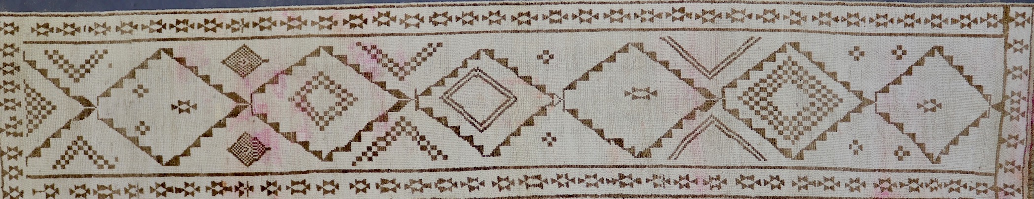 CR8094 VINTAGE KURDISH RUNNER 2'11