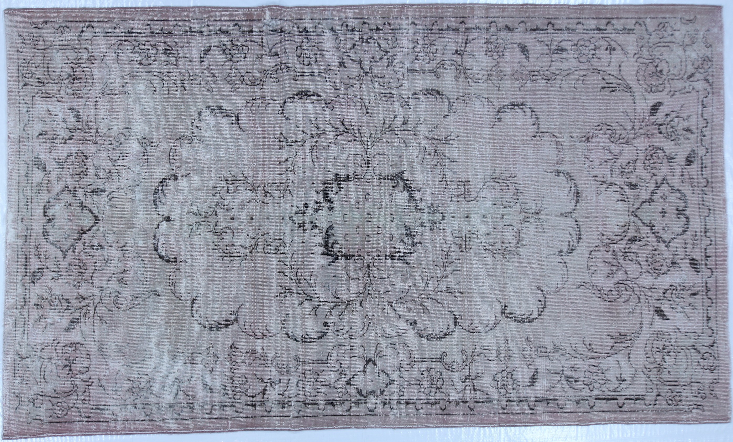 OD7019 VINTAGE RUG 6.6x10.11