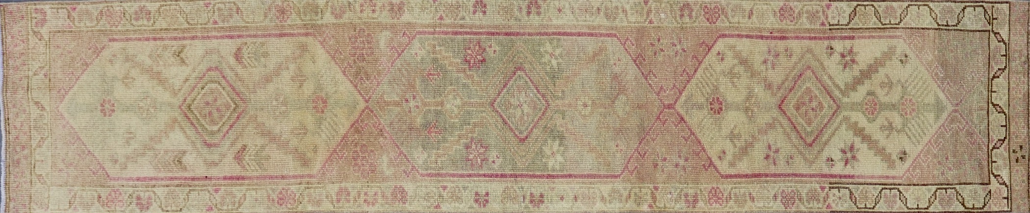 CR7177 VINTAGE TURKISH RUNNER 2'4