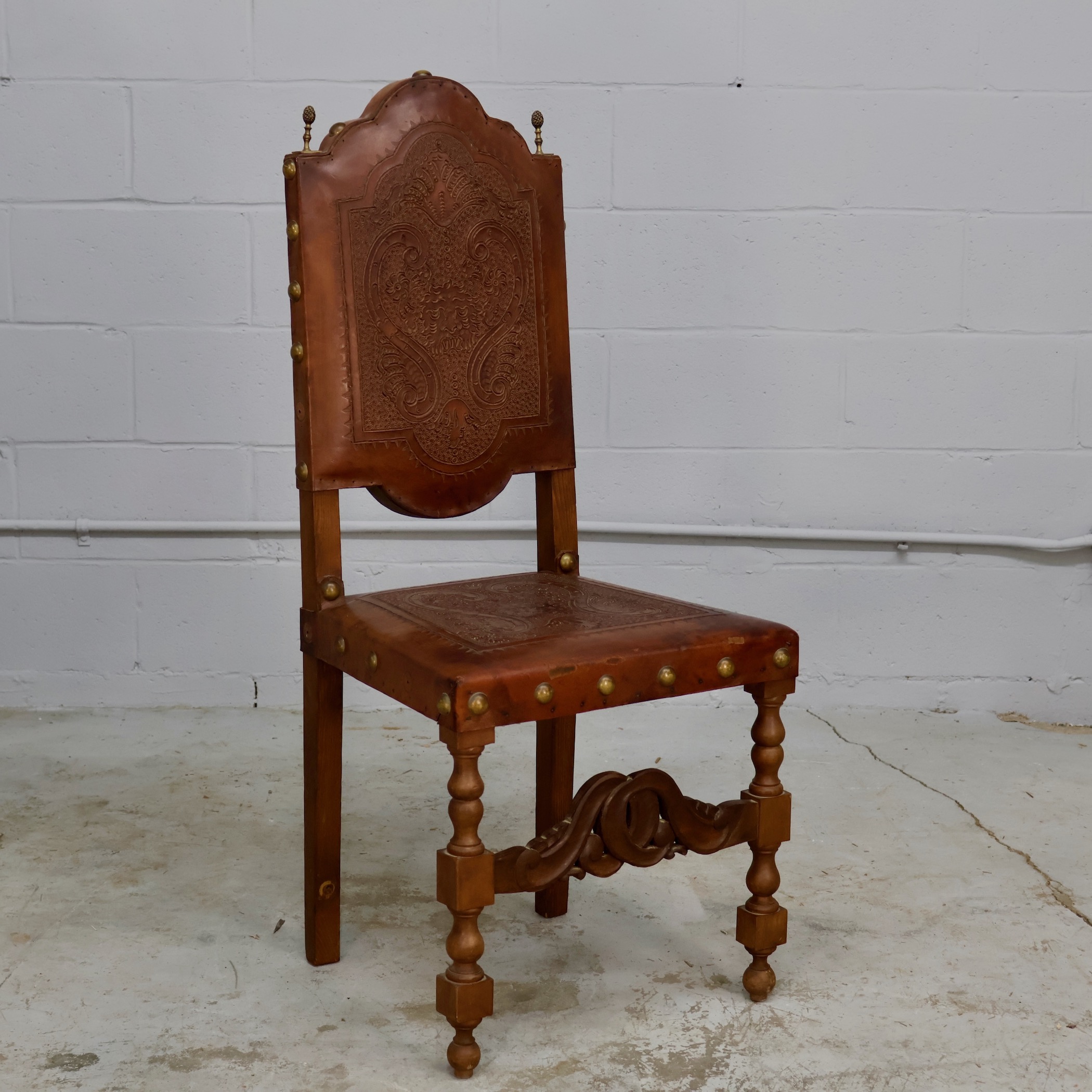 CHR624 ORNATE LEATHERCRAFT DINING CHAIRS