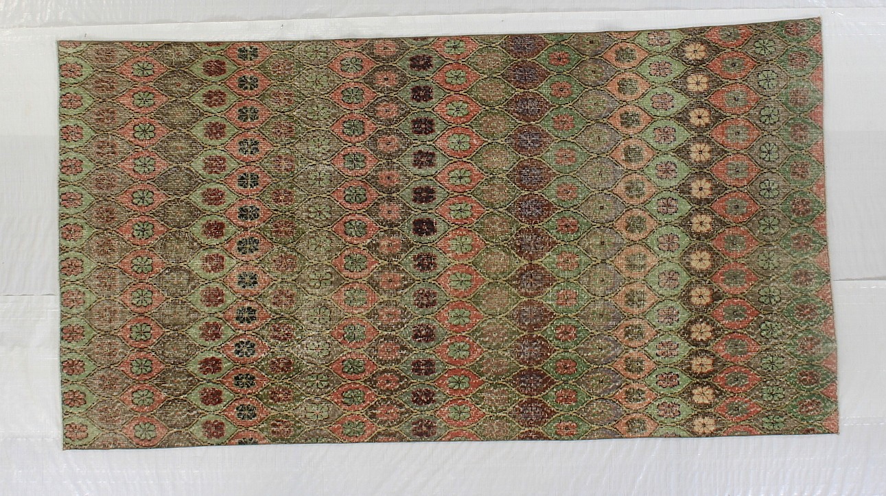 UD5149 VINTAGE RUG 5 X 9.4