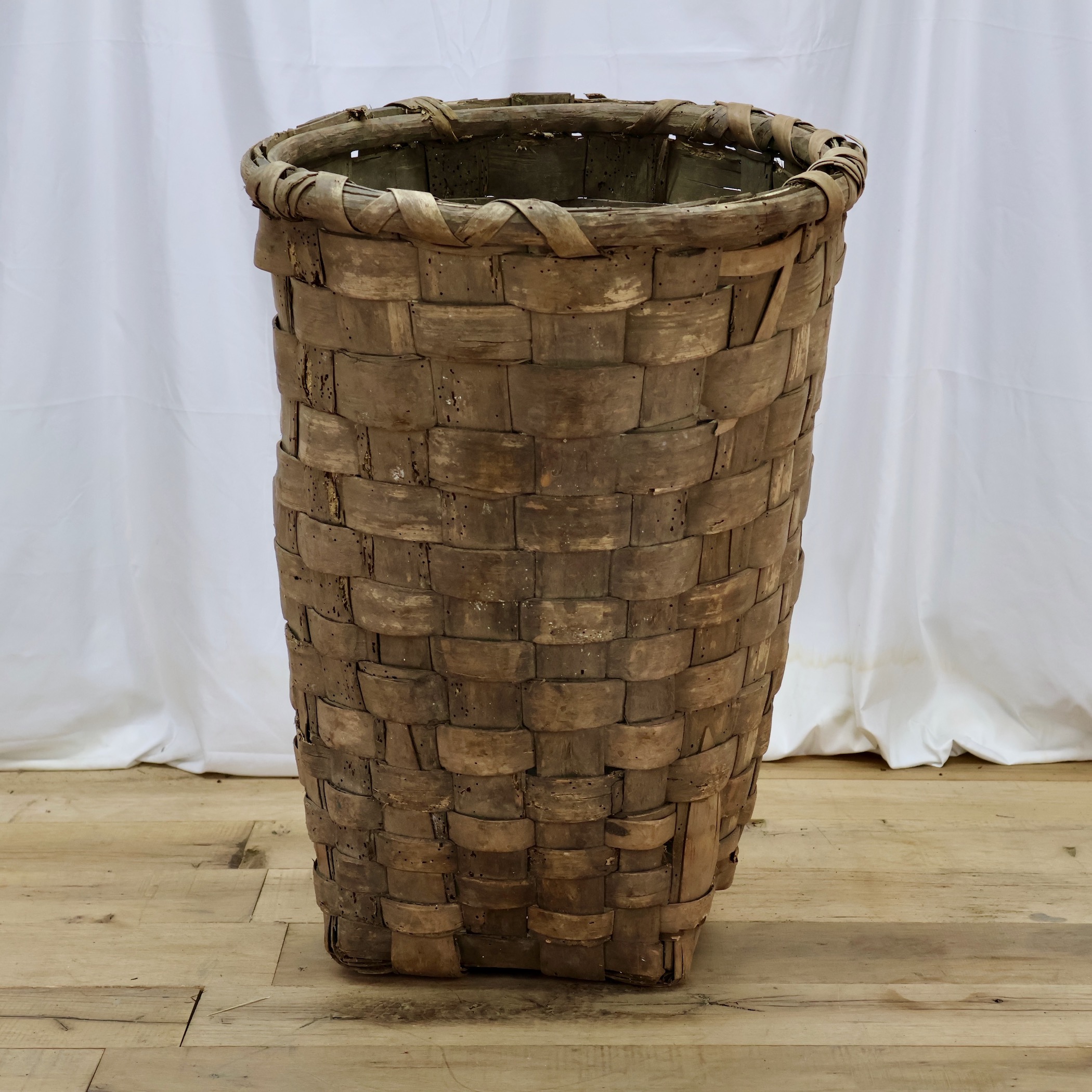 AC158 LARGE ROUND PORTUGUESE BASKET