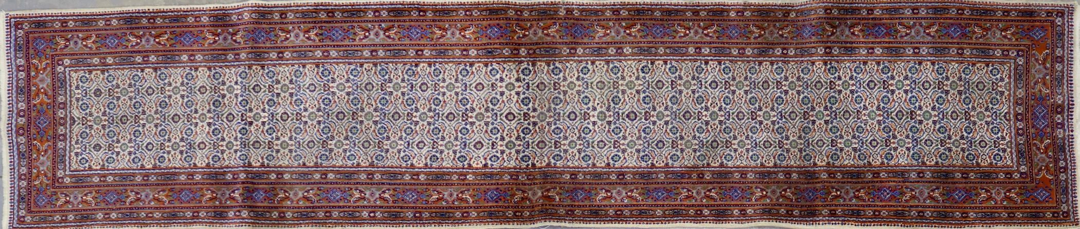 CR8209 VINTAGE 1980s PERSIAN RUNNER 2'8