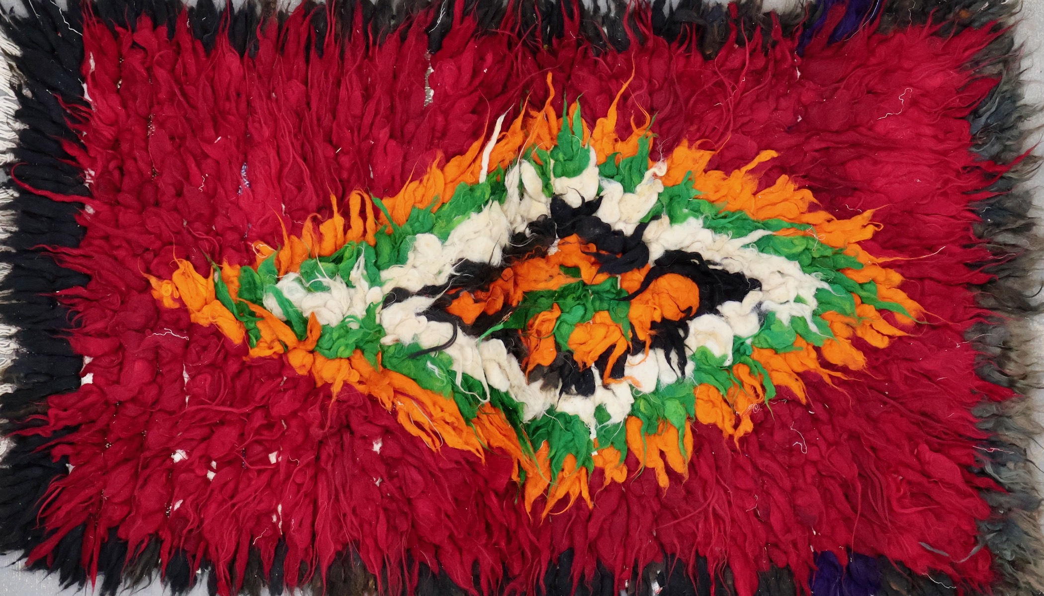 KL3311 VINTAGE 1990s ROMANIAN TULU RUG 3'1