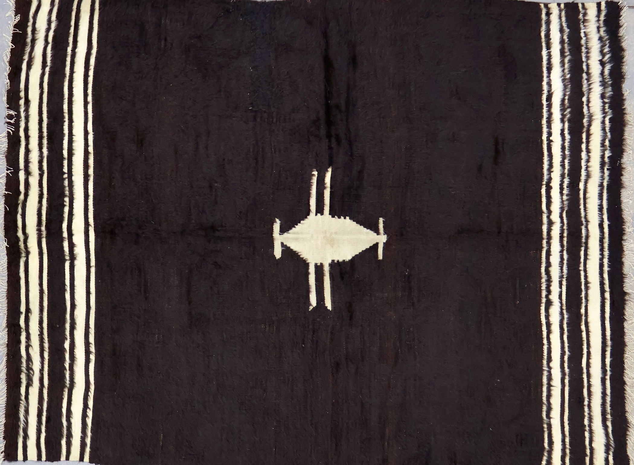 CR8503 VINTAGE 1980s TURKISH SIIRT RUG 4'2