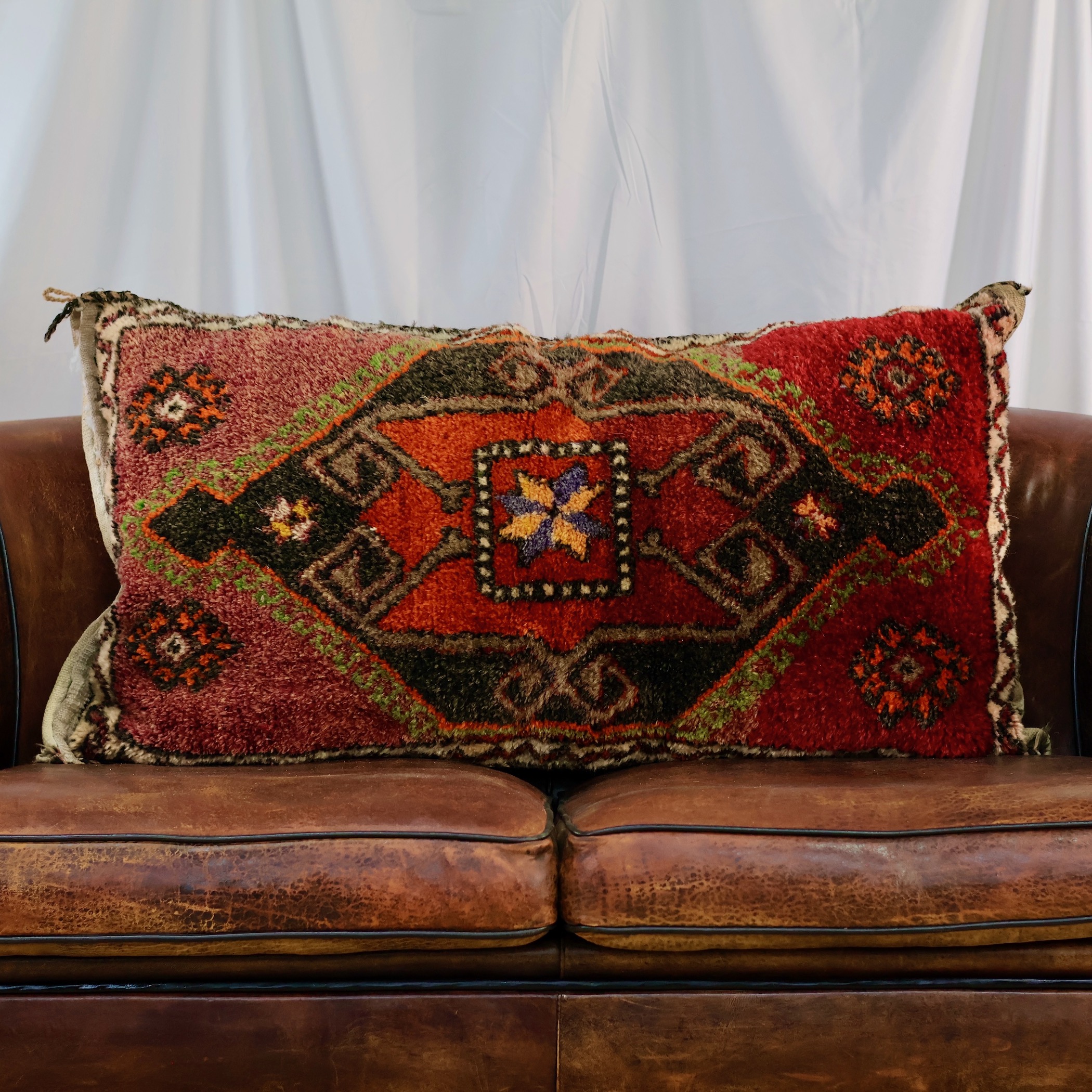 PL22-4 ORIGINAL RUG PILLOW