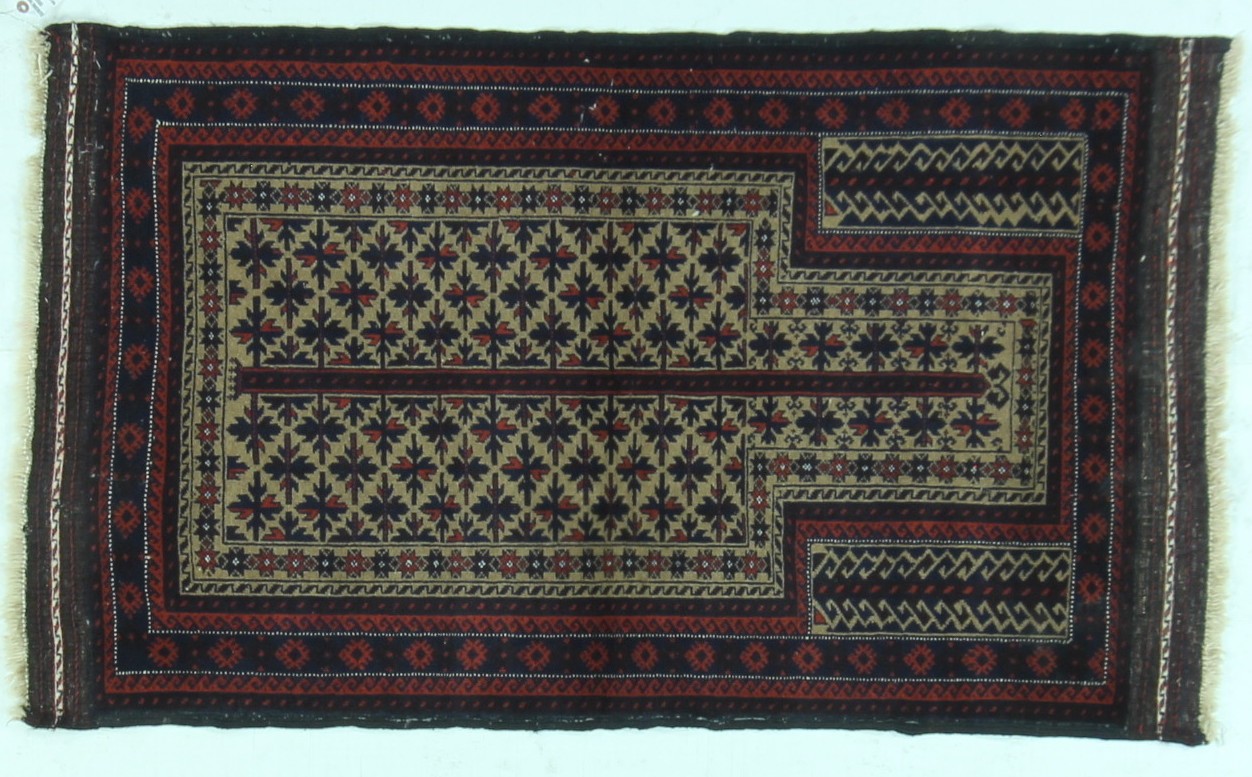 SH3 VINTAGE CARPET 2.8x4.6