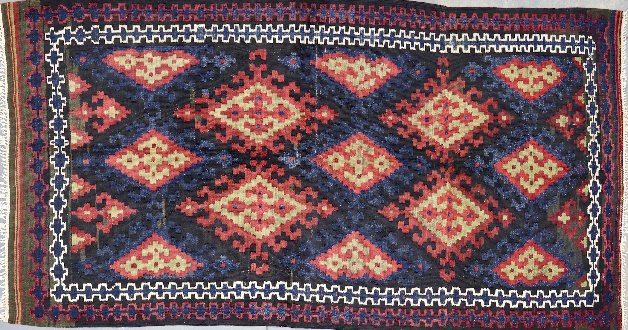 KK114 VINTAGE 1950s CAUCASIAN VERNE KILIM RUG 4' X 7'6